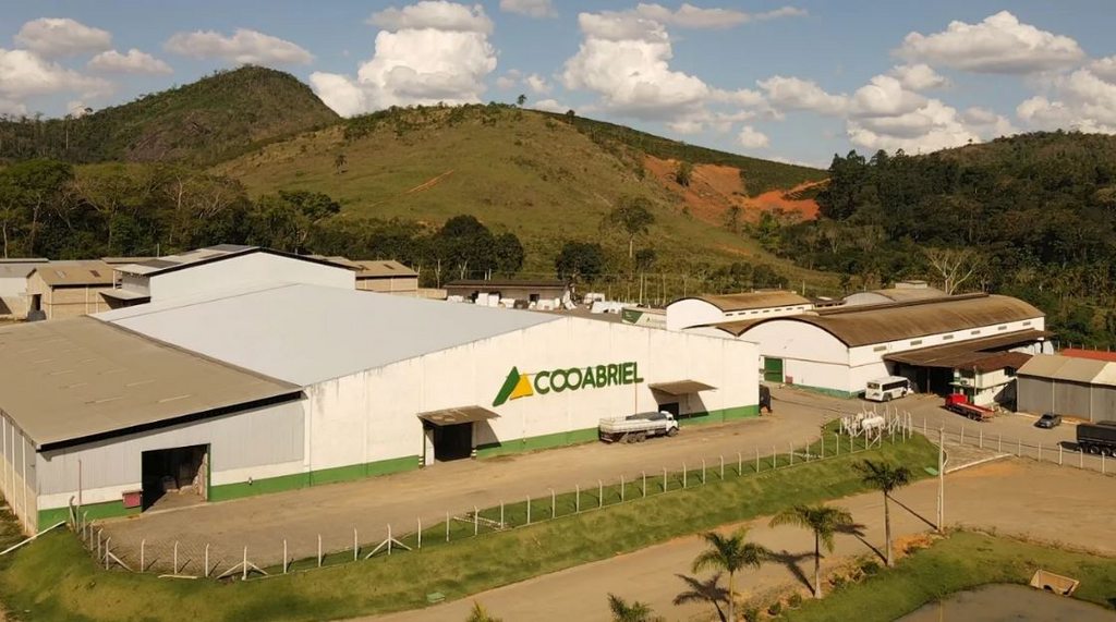 Cooabriel recebe Certificação 4C após ser aprovada em auditoria - Revista Cafeicultura