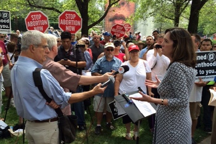 Nationwide, Anti-Choice Ralliers Liken Planned Parenthood to Crack Dealers, Auschwitz