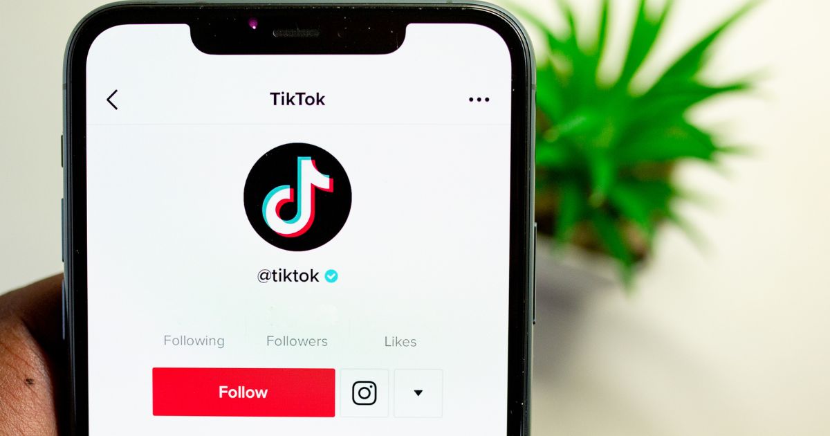 TikTok Travel & Tourism Tips for Your Tour and Activity Company
