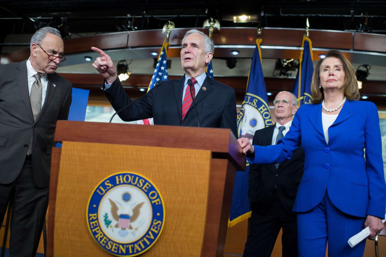 Tightened executive pay limits tucked into coronavirus aid bill - Roll Call
