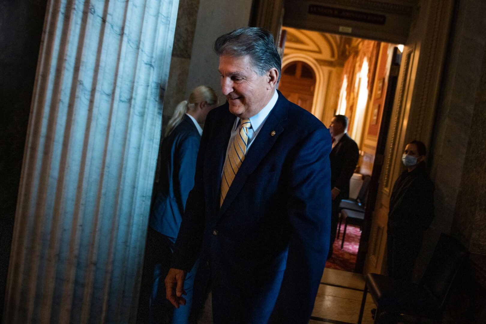 Senate voting and ethics overhaul stalls, but Democrats united in vote
