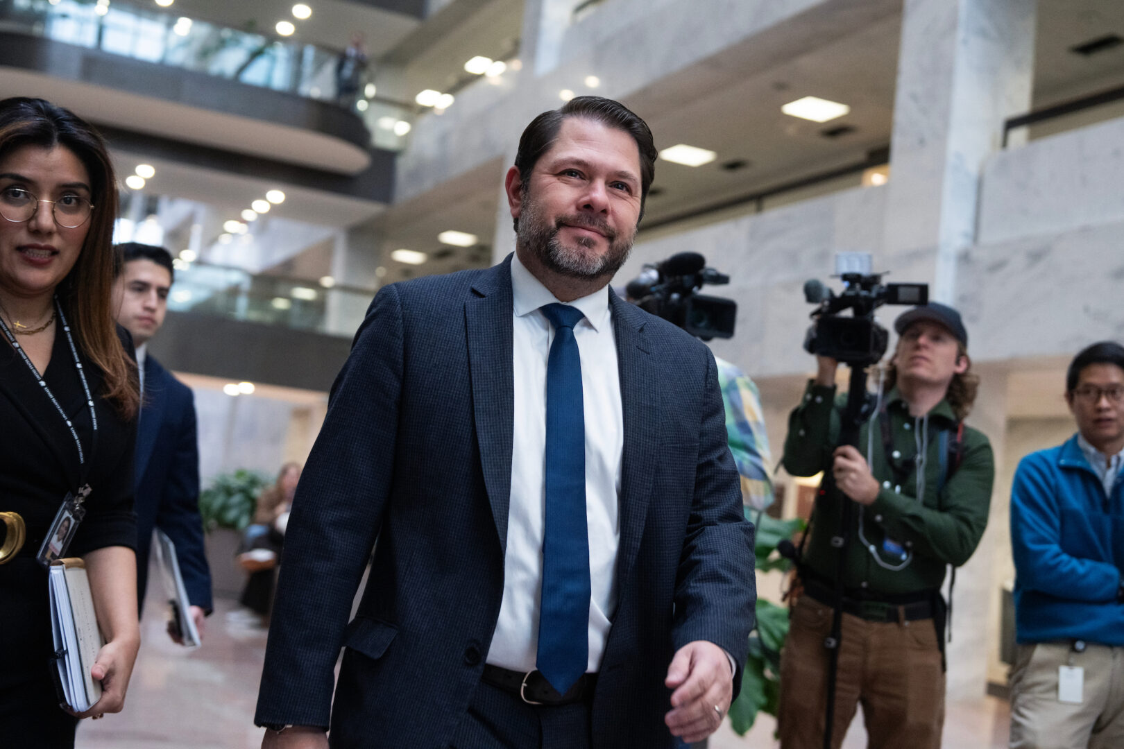 War impact on funding standoff – Roll Call