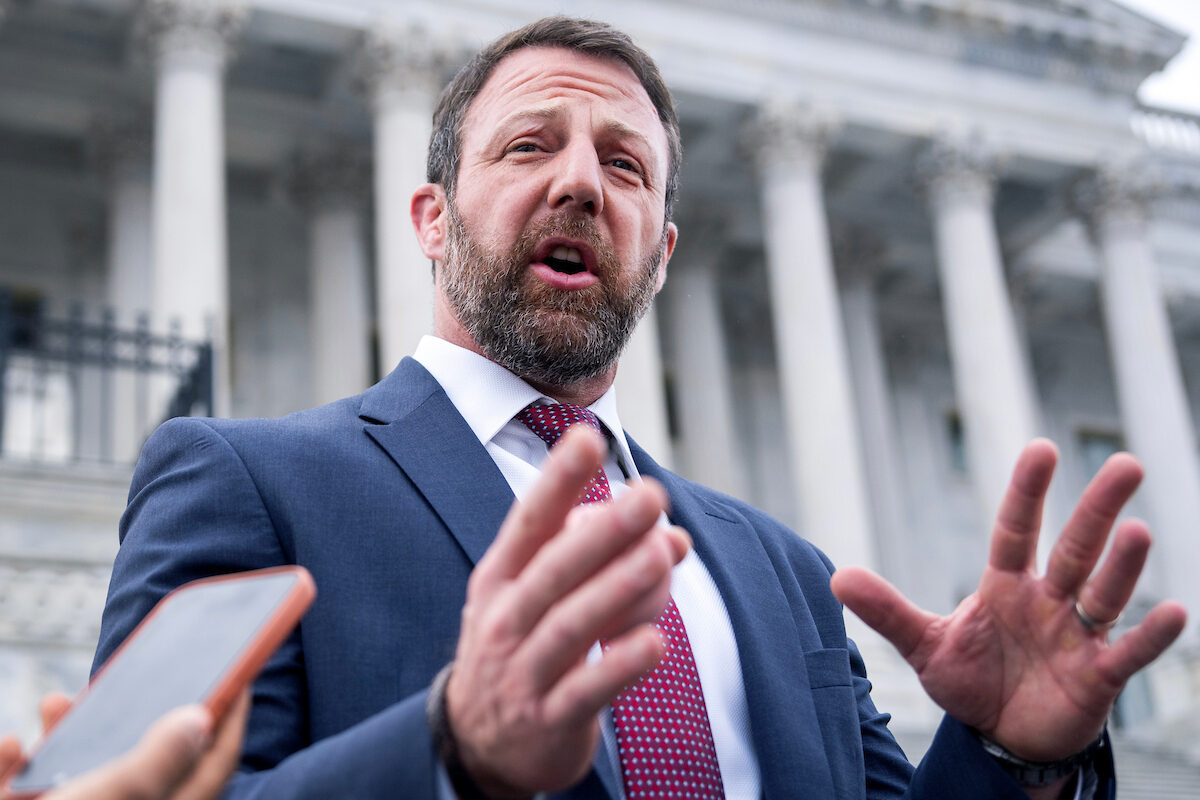 Trump removes Noem, picks GOP Sen. Markwayne Mullin to lead DHS – Roll Call
