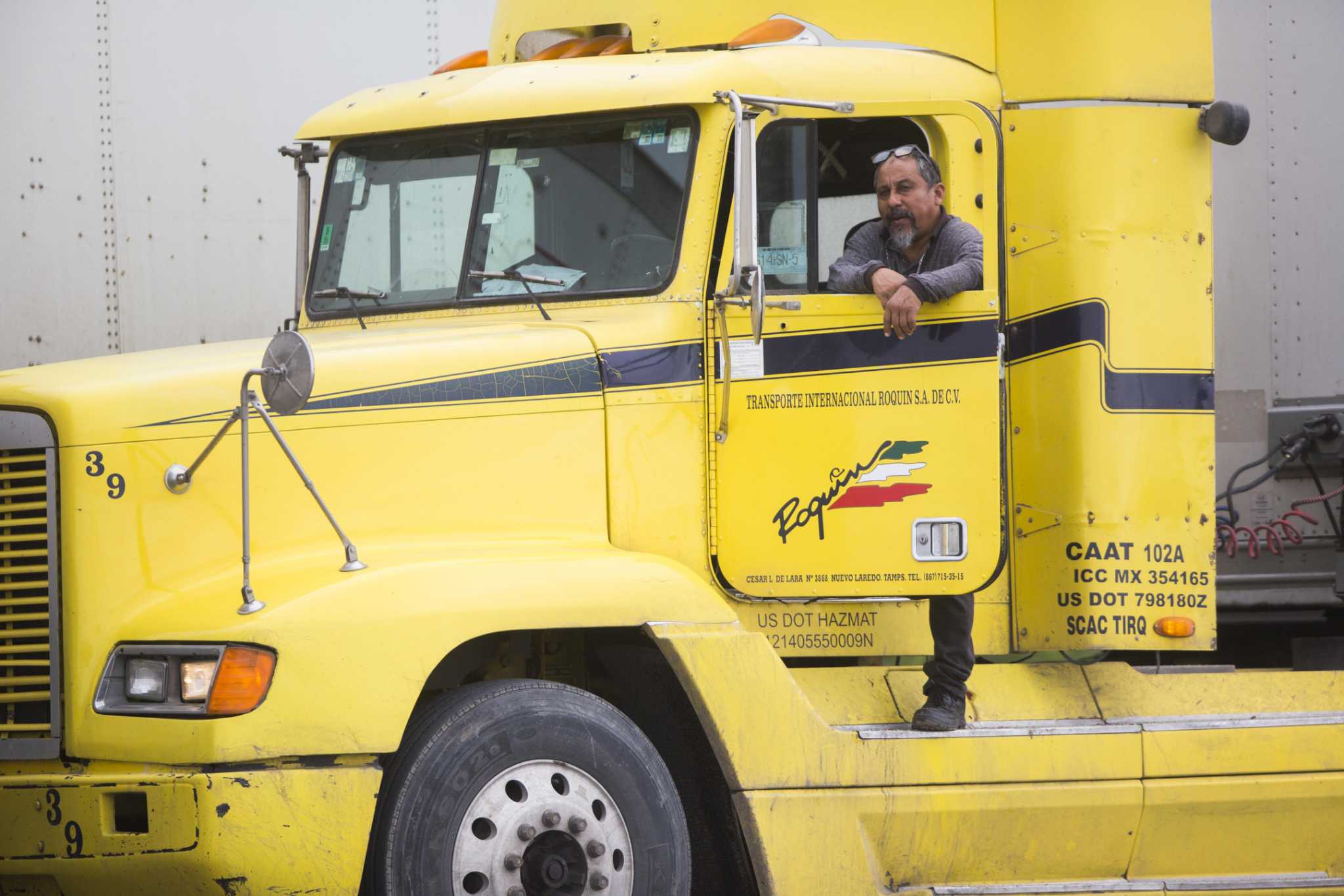 Border wait times swell amid customs officer shuffle to handle migrant crisis