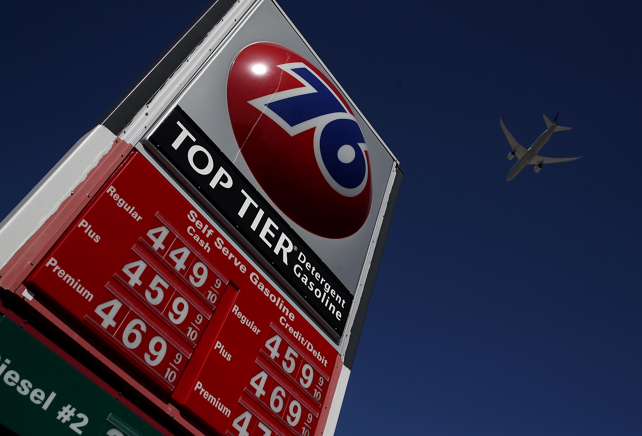 Gas price hits $4 in San Francisco, highest in five years