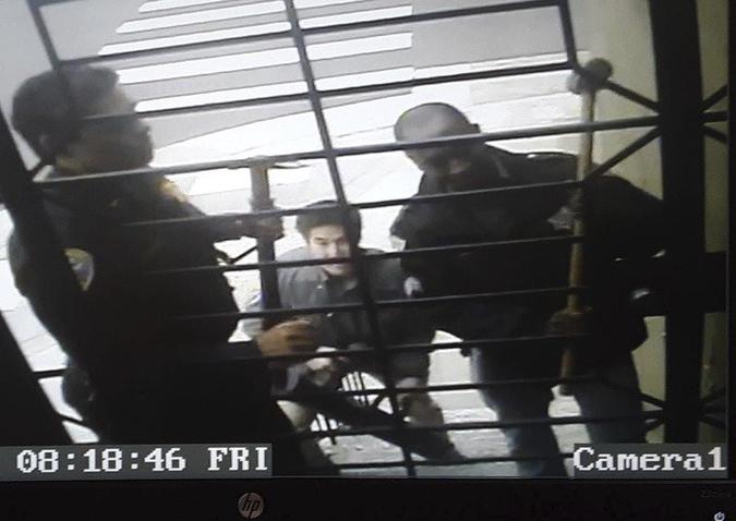 SF police try to suppress the press with a sledgehammer