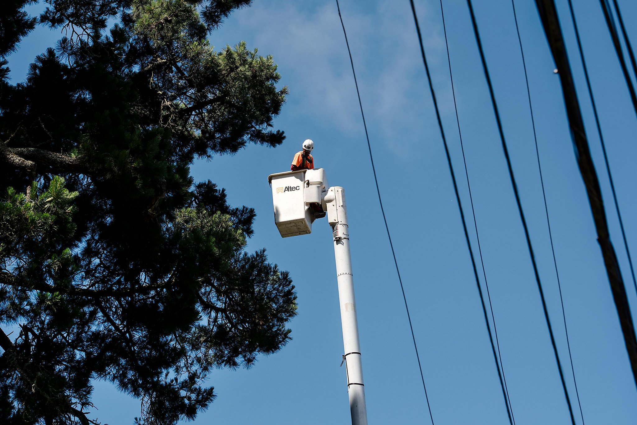 Sierra foothills prepare for power shut-offs; PG&E scales back area — for now