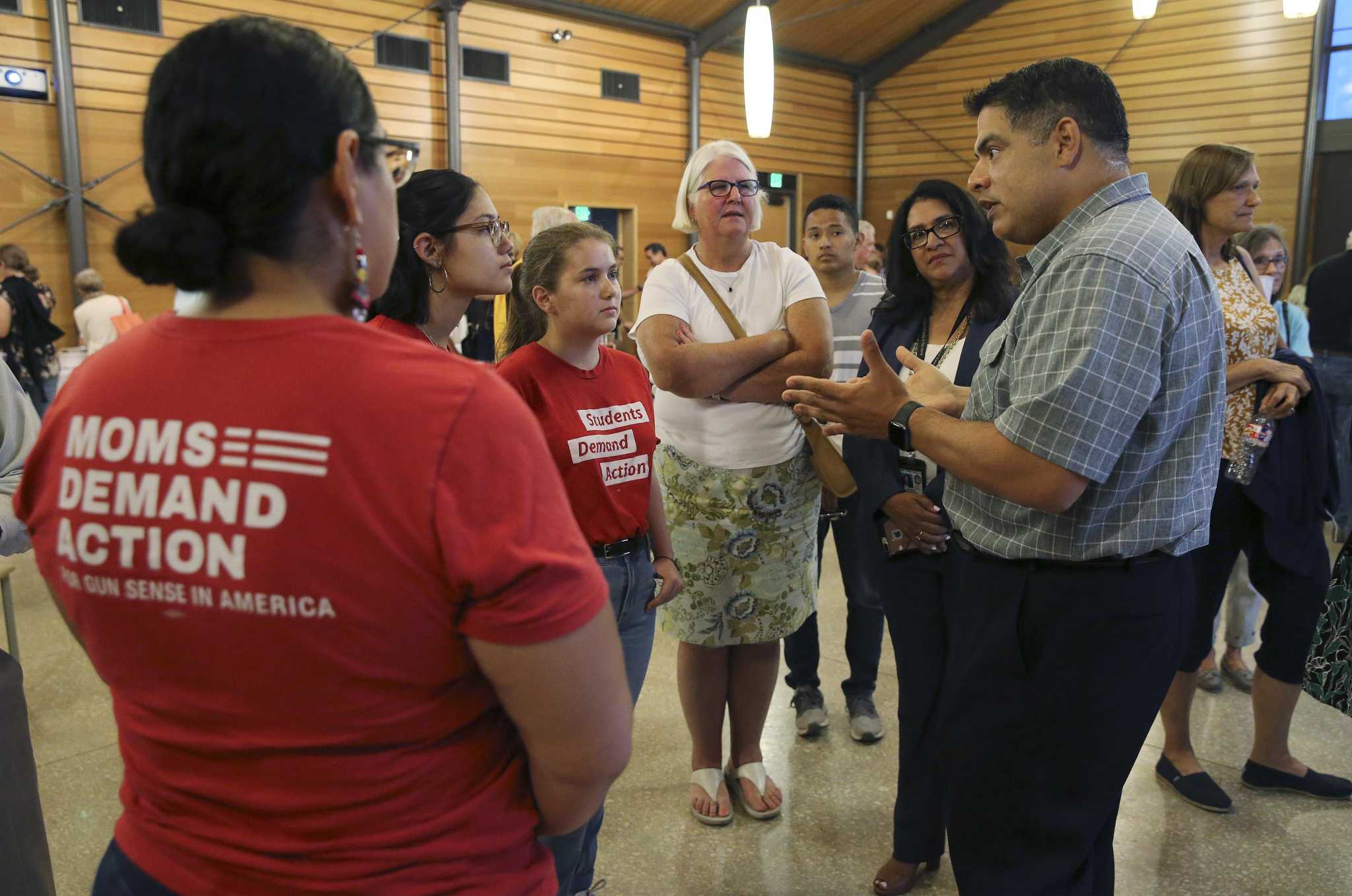 San Antonio forum draws dozens to address gun violence after El Paso massacre