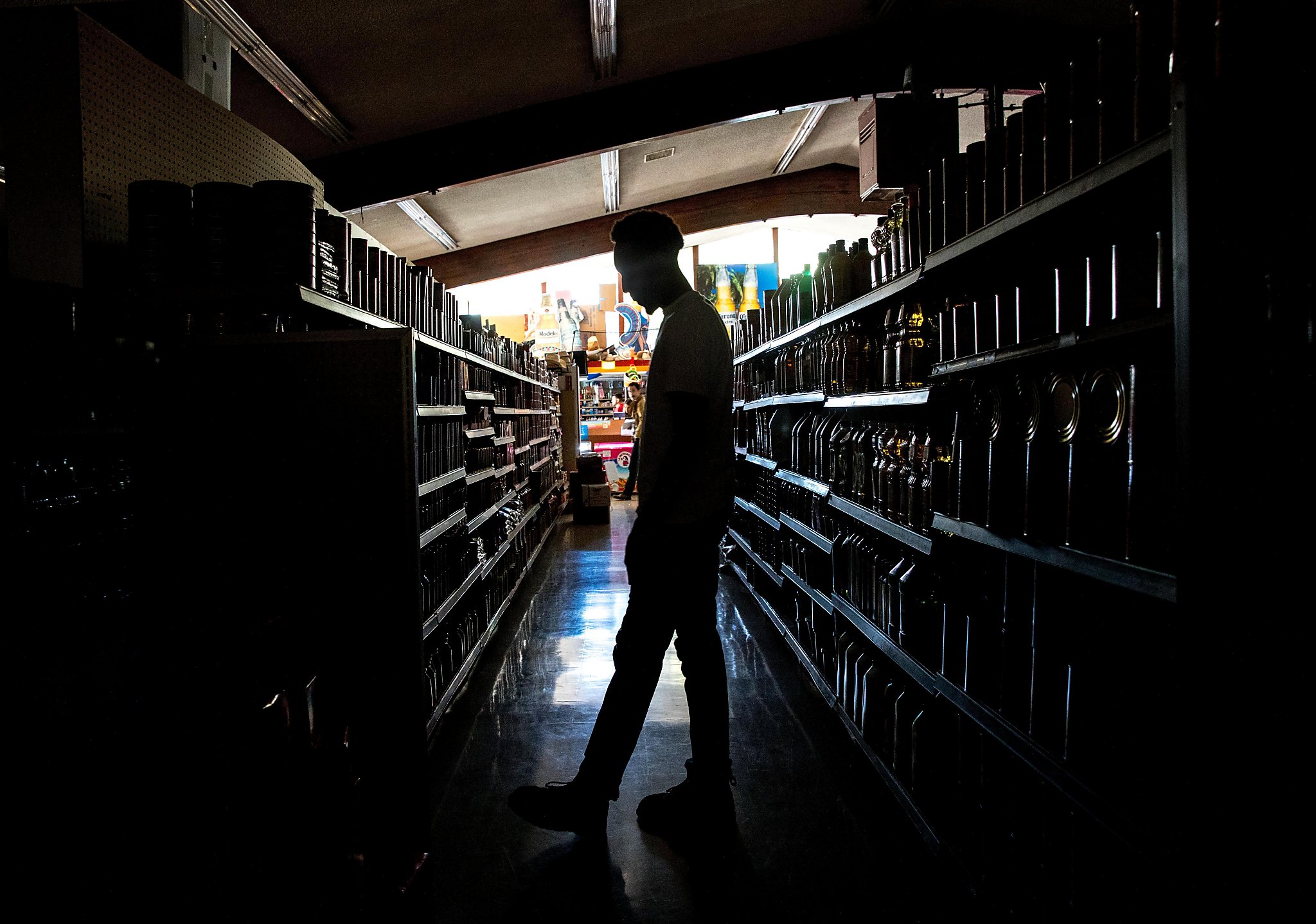 Bay Area braces for second wave of PG&E outages, as some customers regain power