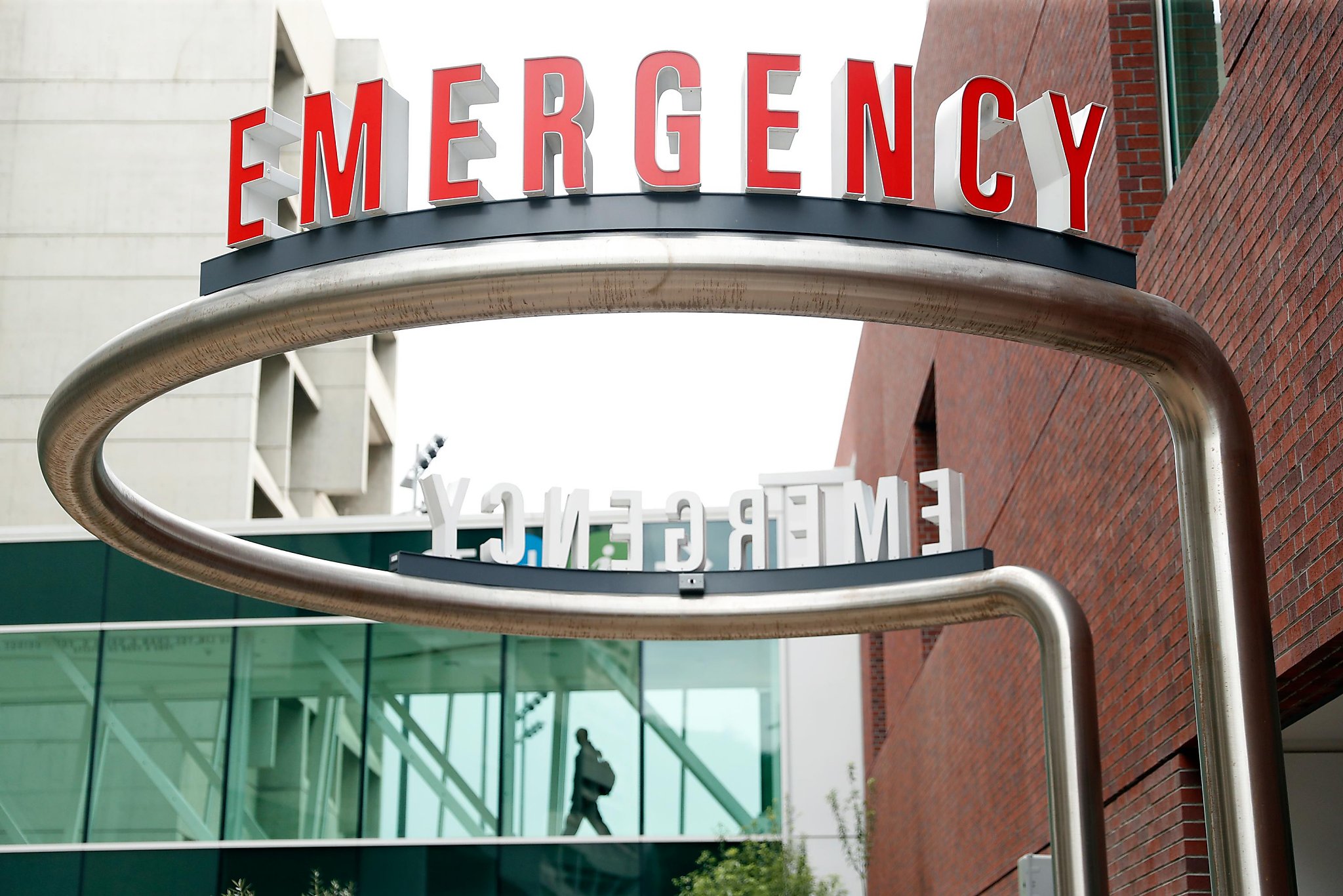 SF bans hospital visitors including family: UCSF, Sutter allowing partner for woman giving birth