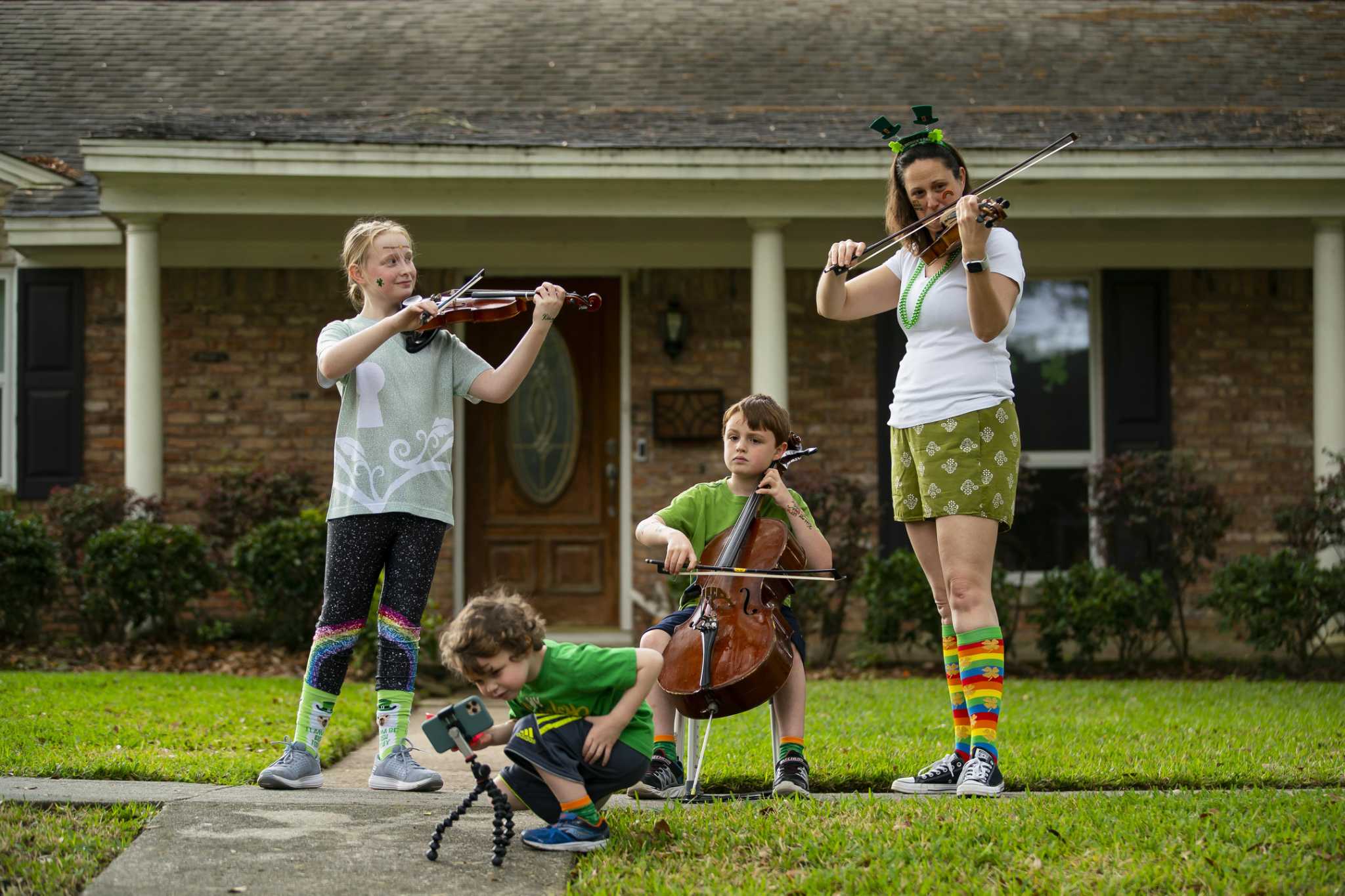 Texans fight coronavirus with charity, music and treasure hunts