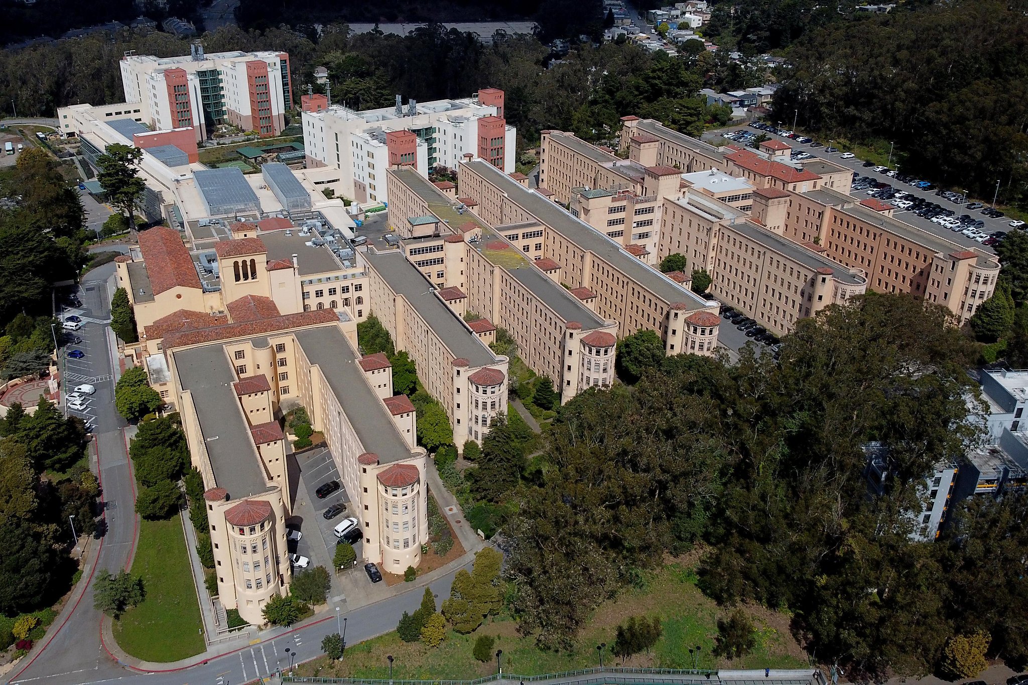 ‘It’s a powder keg’: Staff at SF’s largest nursing home say they lack tools to combat coronavirus