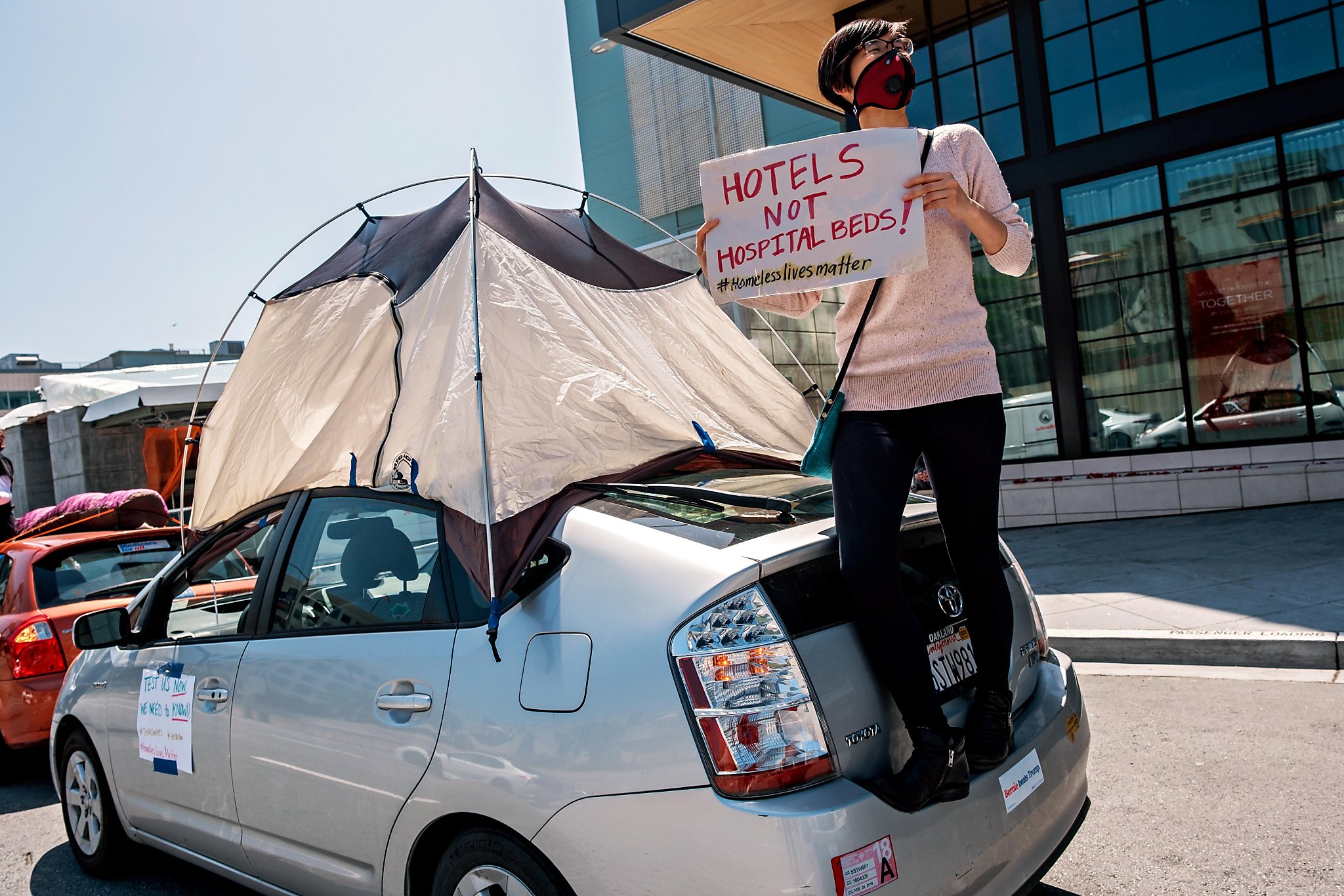 In coronavirus landscape, moving homeless people into hotels is a puzzle