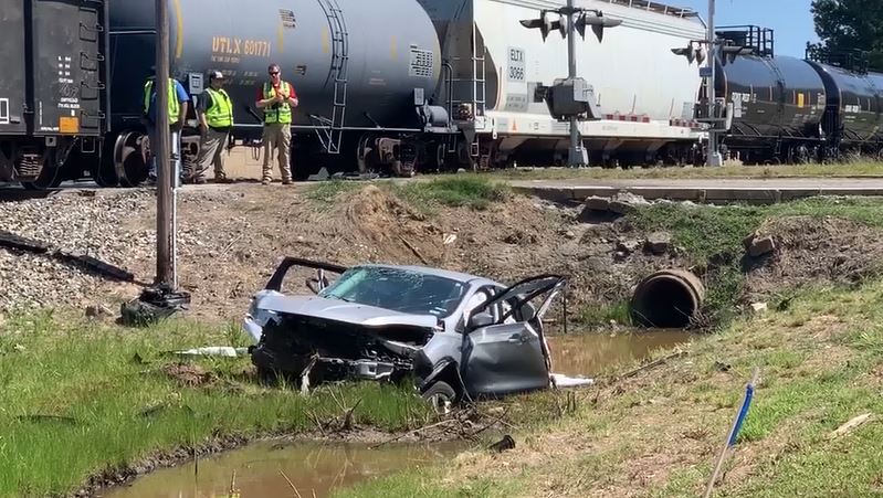 Family narrowly escapes alive after driver tries to beat train in east Montgomery County