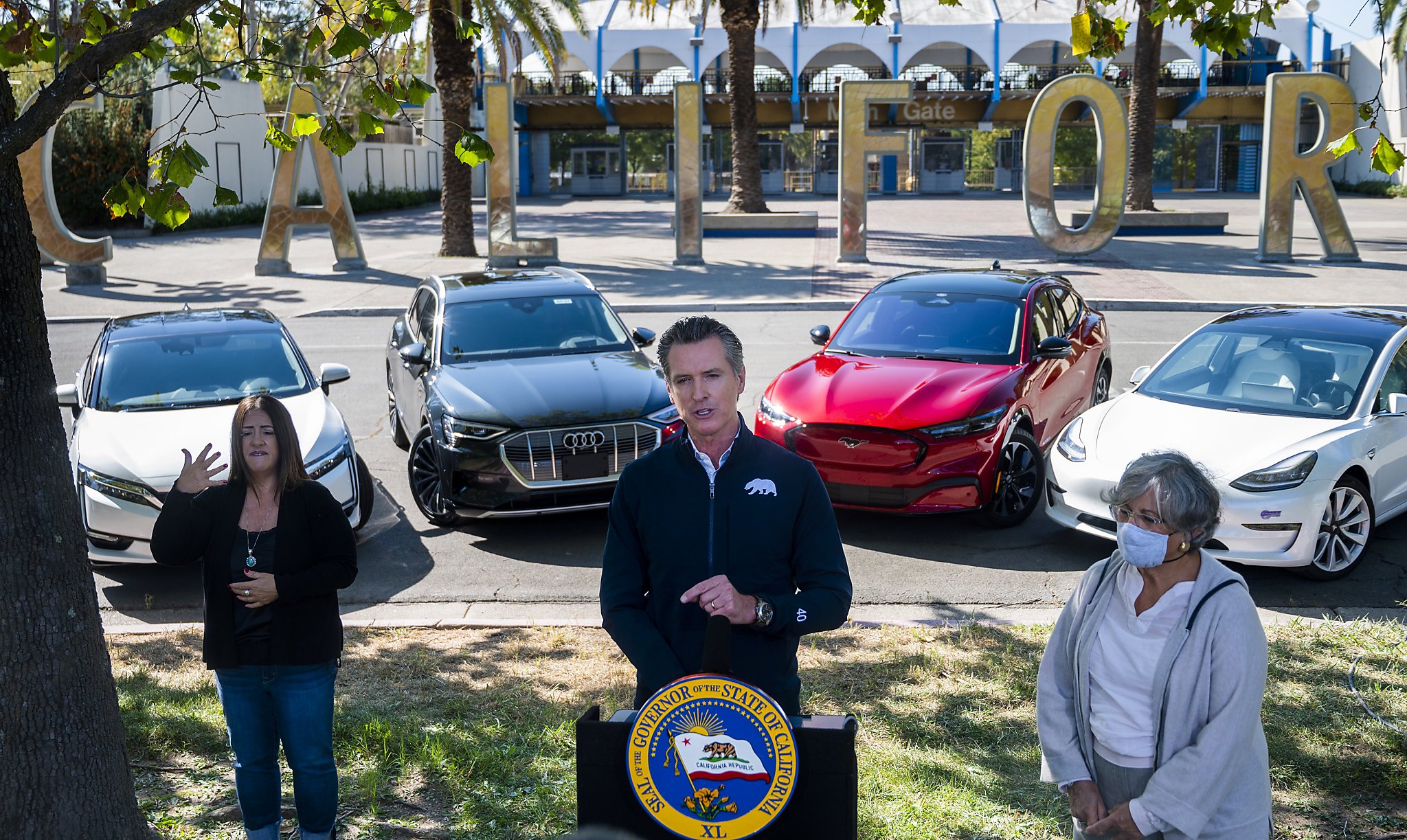 California to ban sale of new gas-powered cars in 2035 under Newsom order