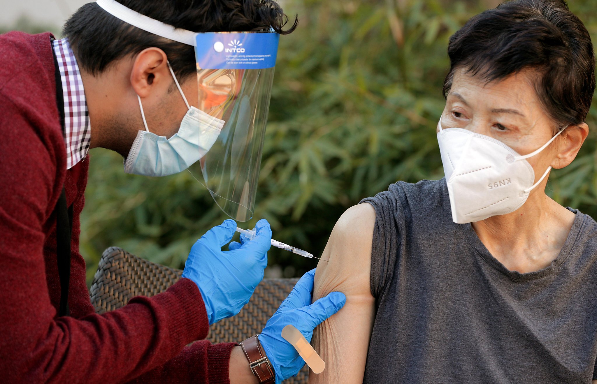 New, highly contagious coronavirus strain arrives in California, as state passes 25,000 deaths
