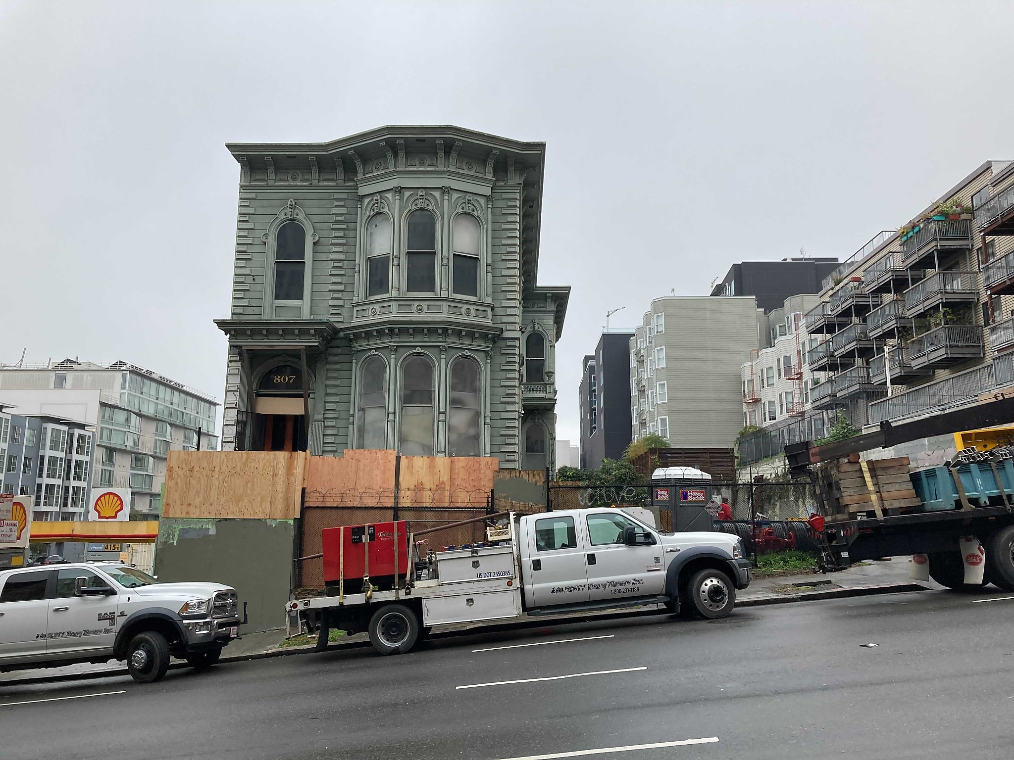 A 139-year-old S.F. Victorian is getting moved this weekend. It’s going to cost $400,000