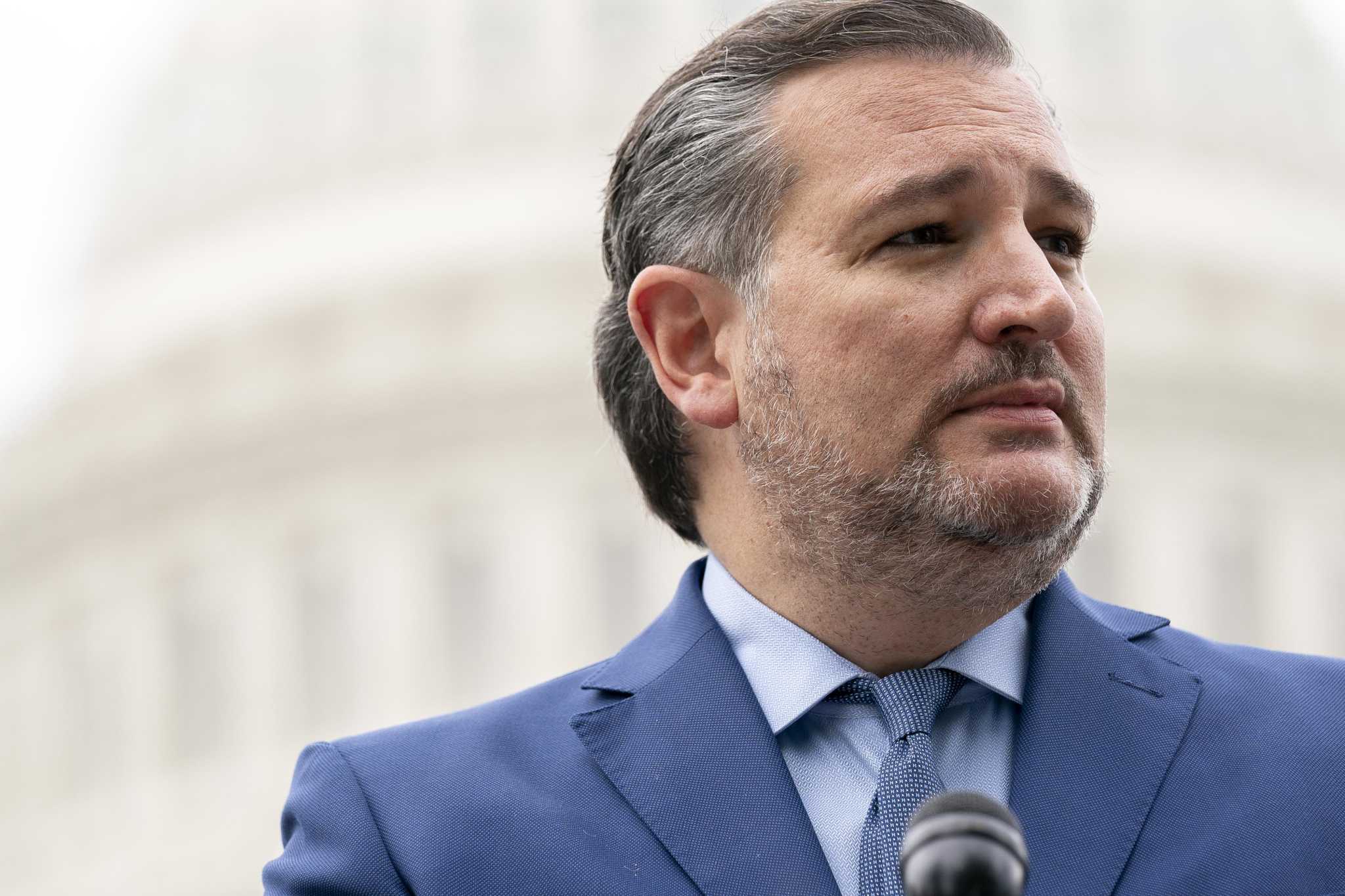 Ted Cruz pitches Rockets job to Kyrie Irving over vaccines; Twitter responds with ridicule
