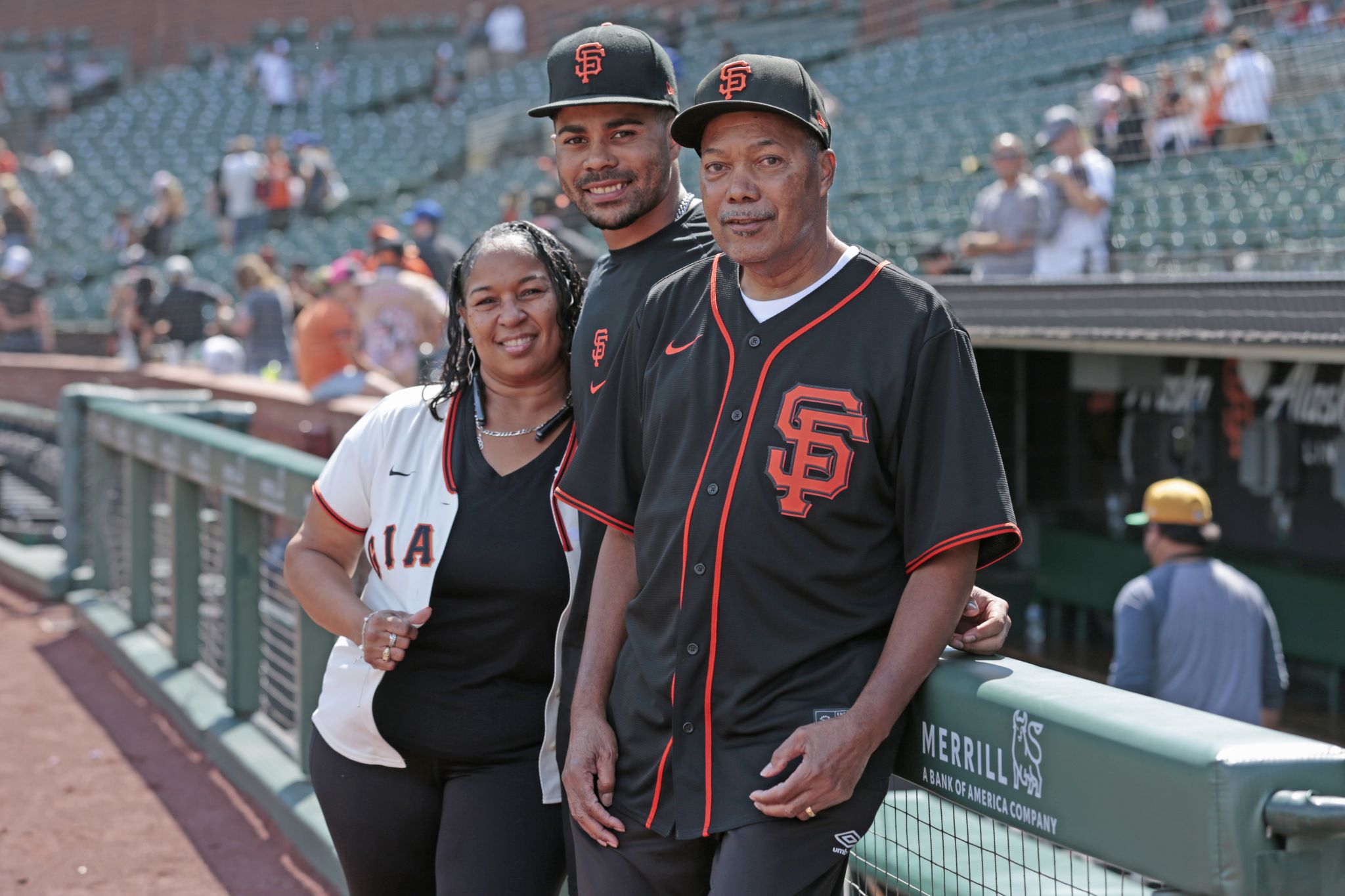 Mom Bomb ker-plunk! LaMonte Wade Jr. says thanks for a lifetime of coaching and love