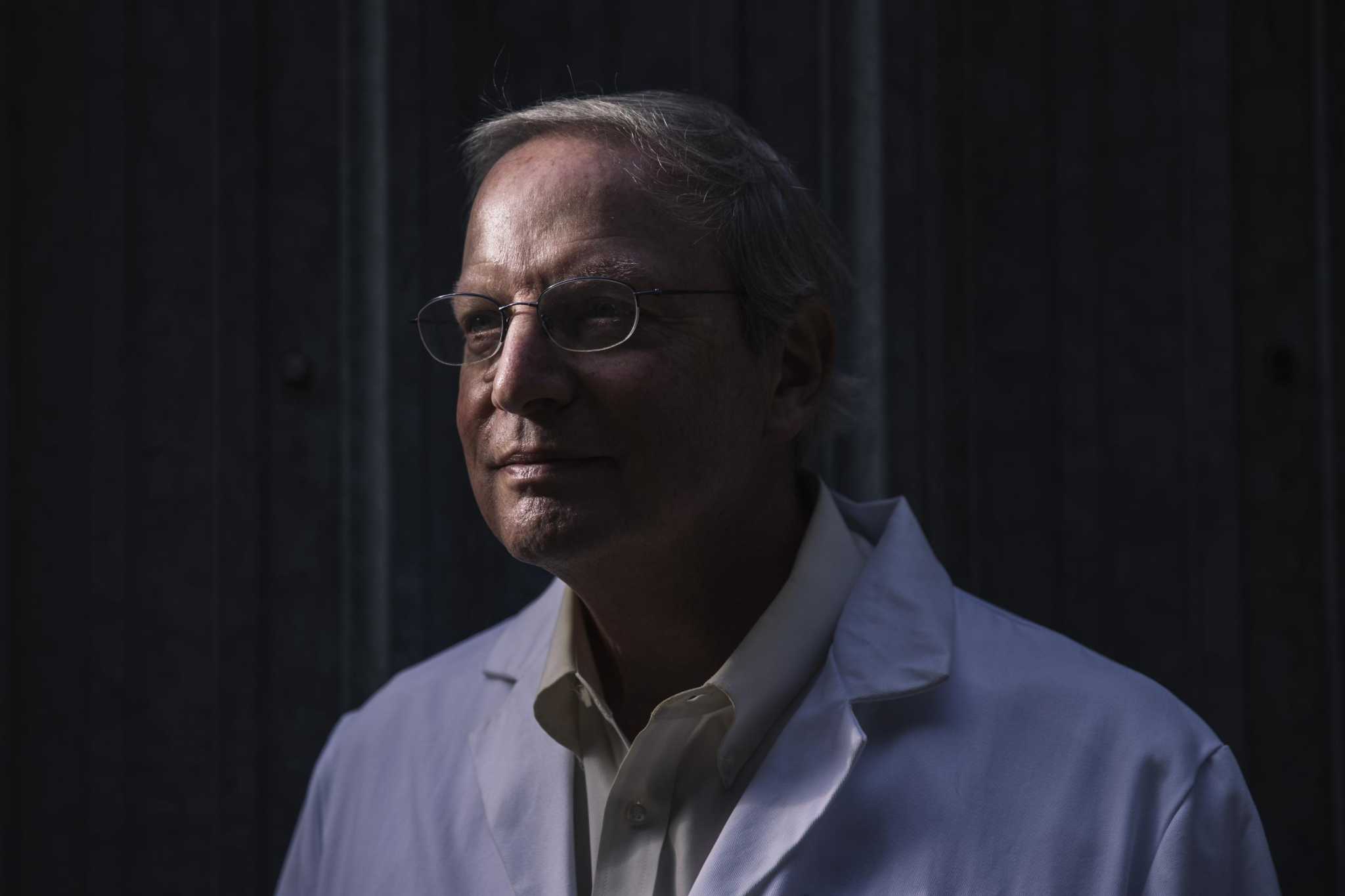 UCSF’s Bob Wachter says COVID variant BA.5 is ‘a different beast’