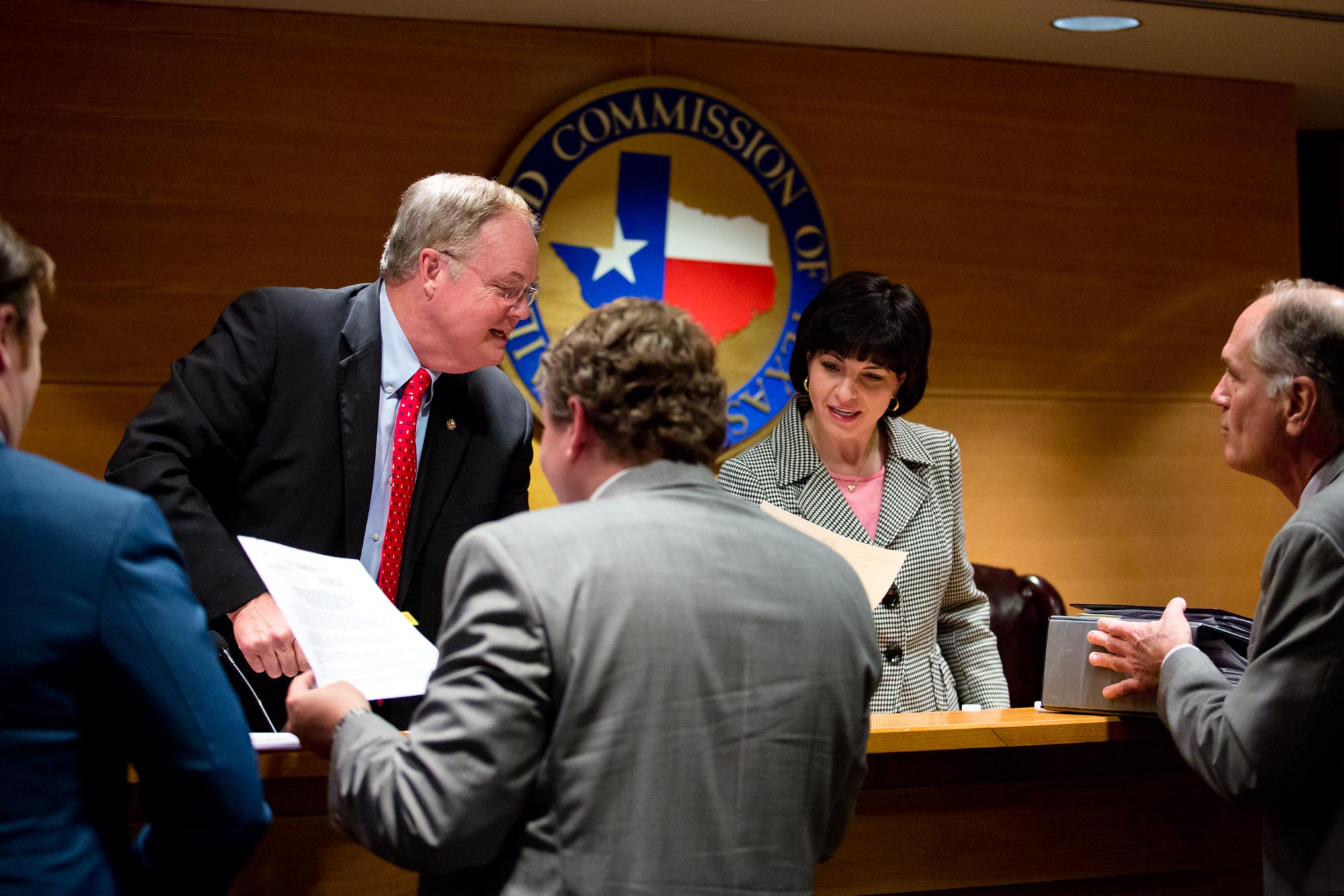 $100,000 donation 'casts a pall' over Texas regulator's approval of fracking fluid disposal site