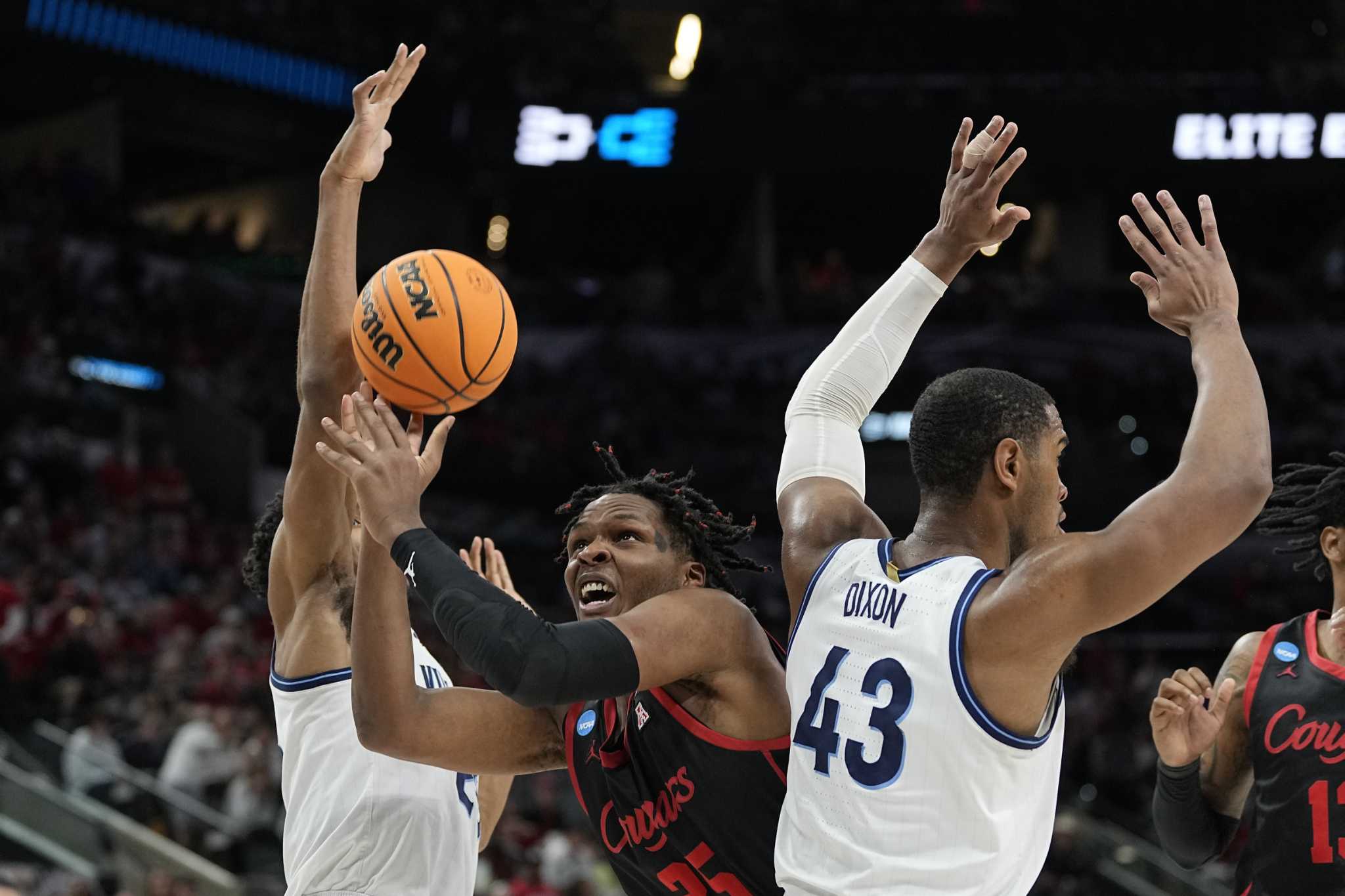 Villanova to 7th Final Four, beats Houston 50-44 in South