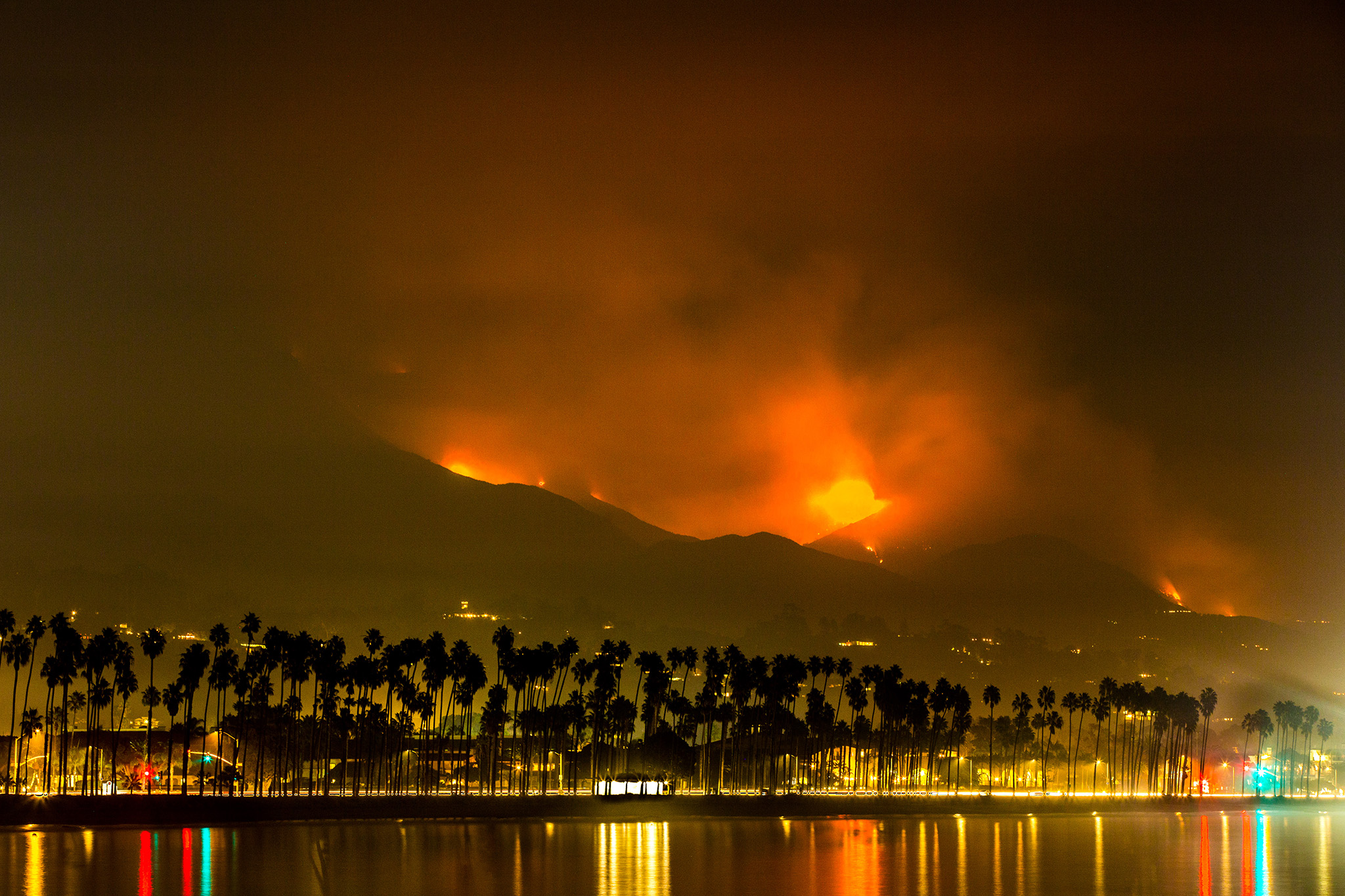 One of the wealthiest enclaves in California is uninsurable against wildfires