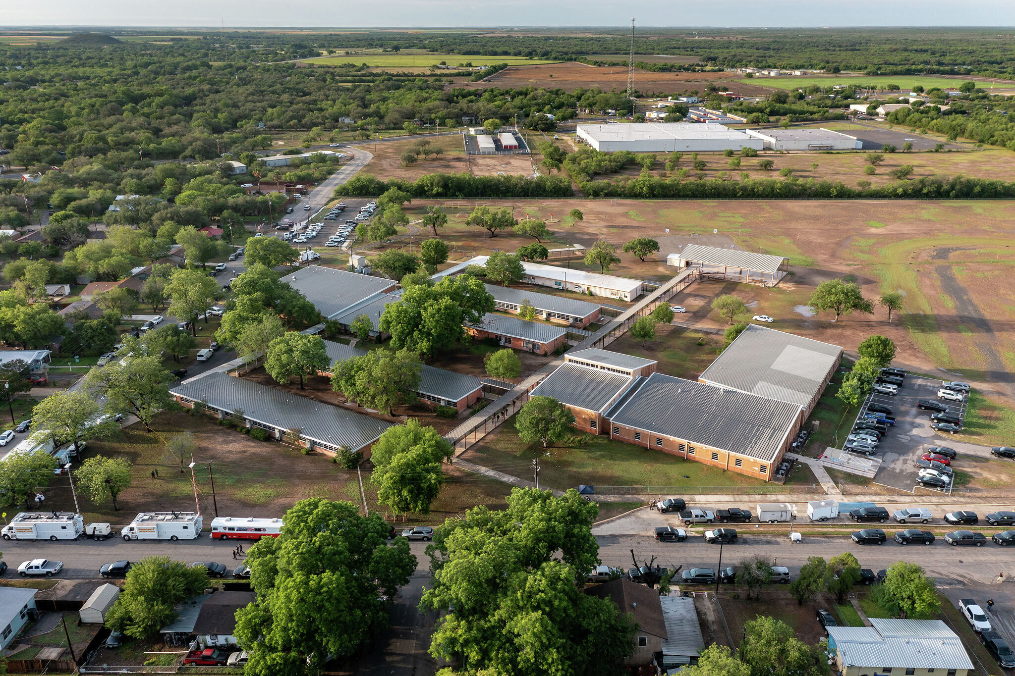 H-E-B donates $10 million to replace Robb Elementary
