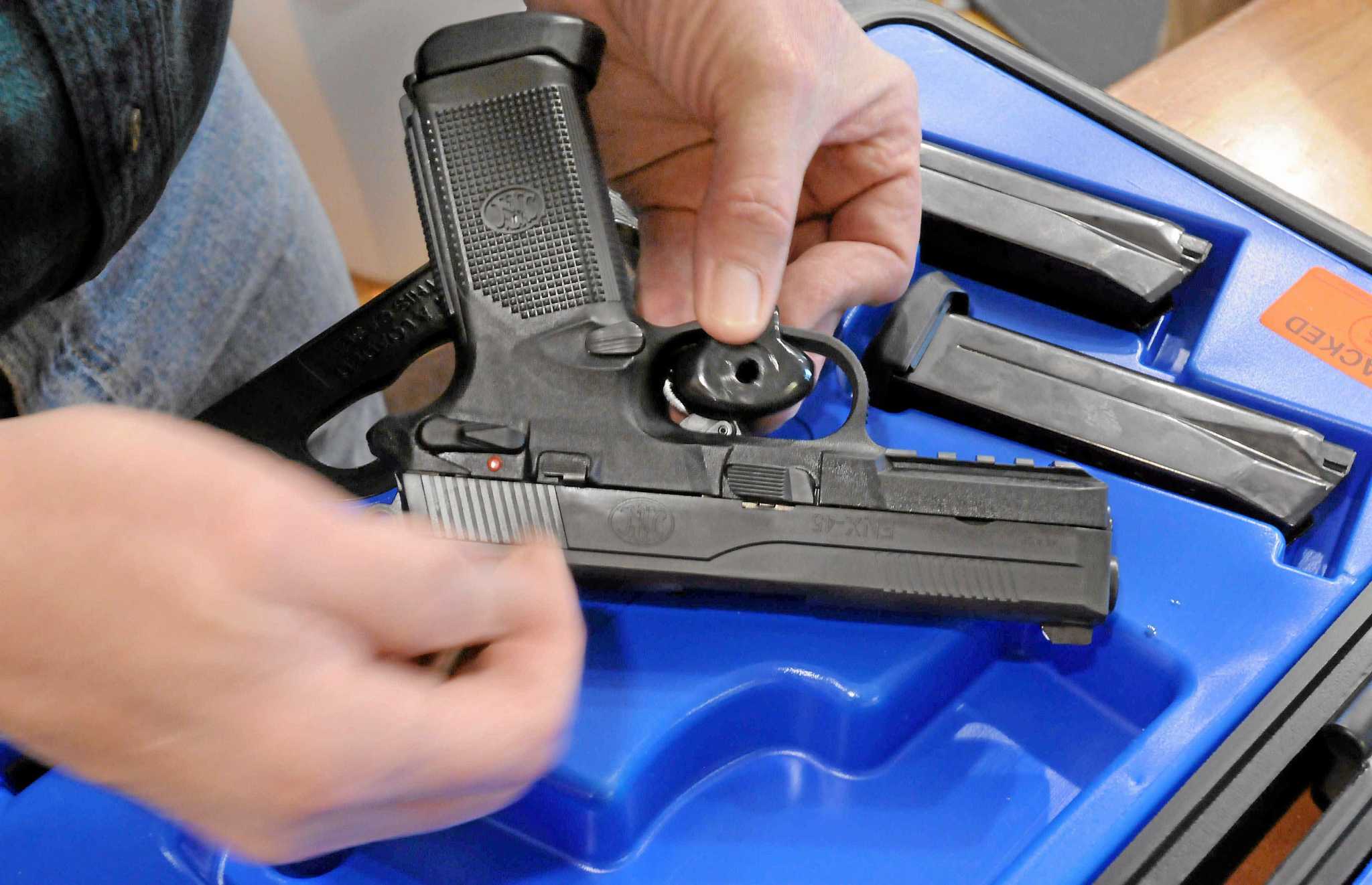 Gun-control group gives Connecticut 'A' rating for second year