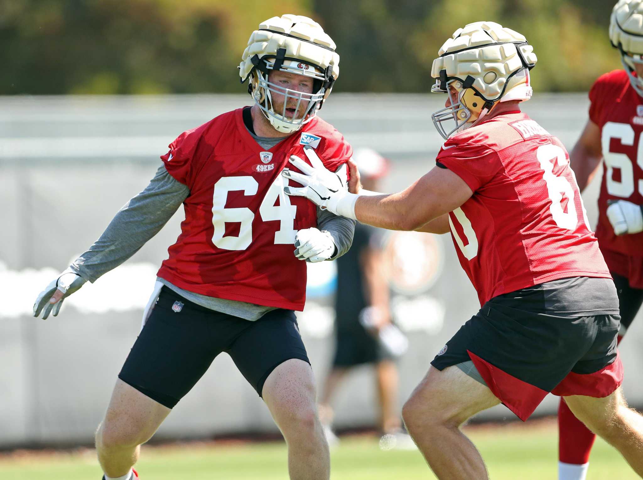 Kyle Shanahan clarifies 49ers’ unsettled starting center spot
