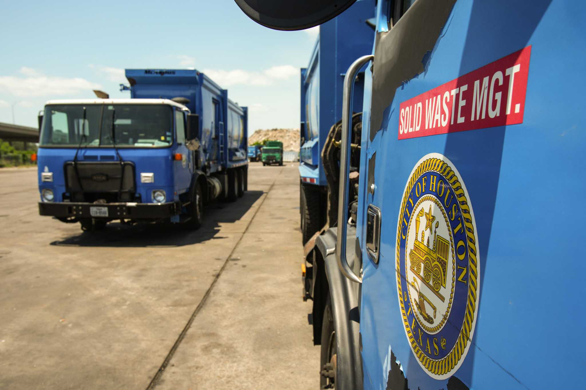 Trash fee is Whitmire’s best idea yet for fixing Houston's finances