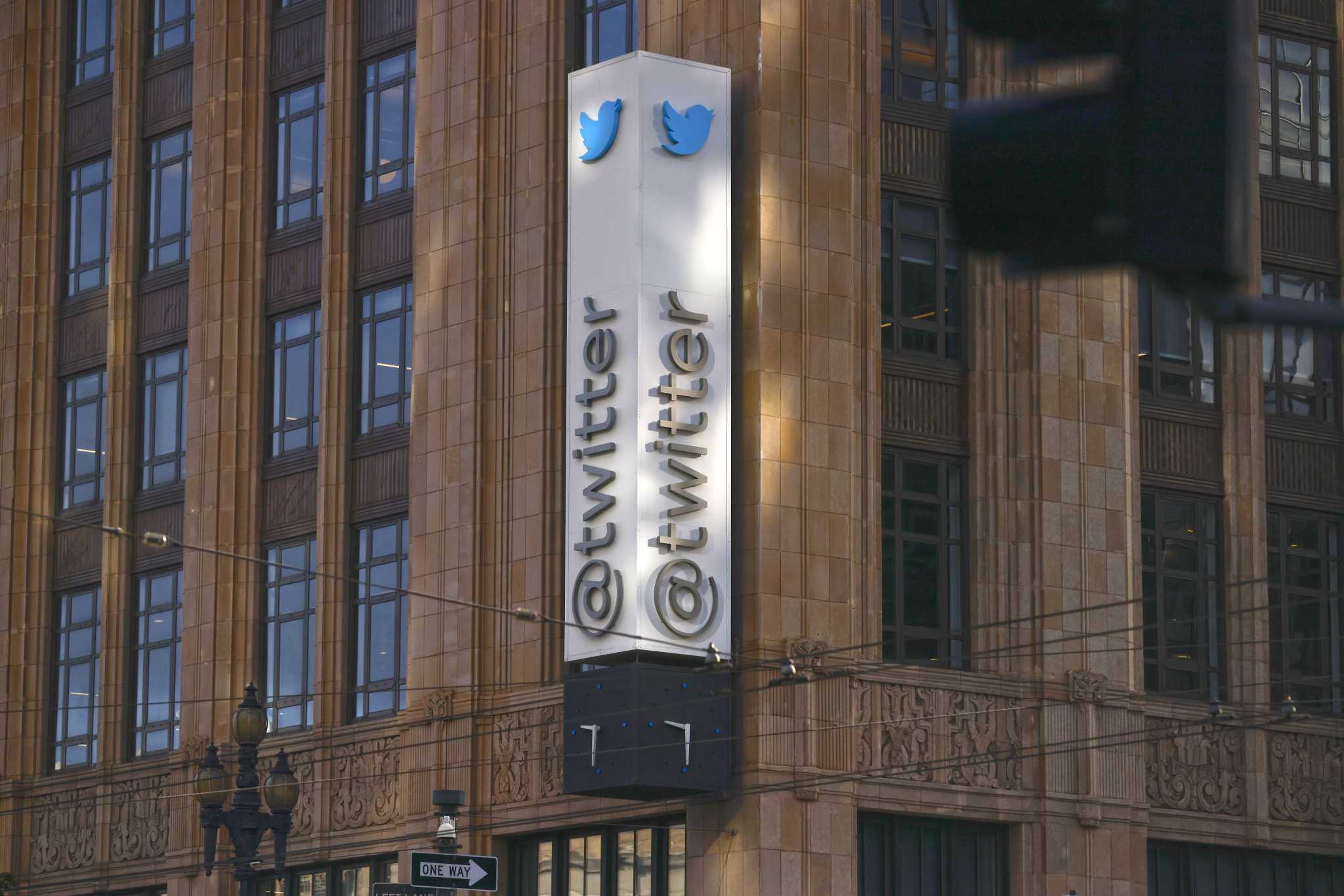 How massive Twitter layoff and return to office would impact S.F.