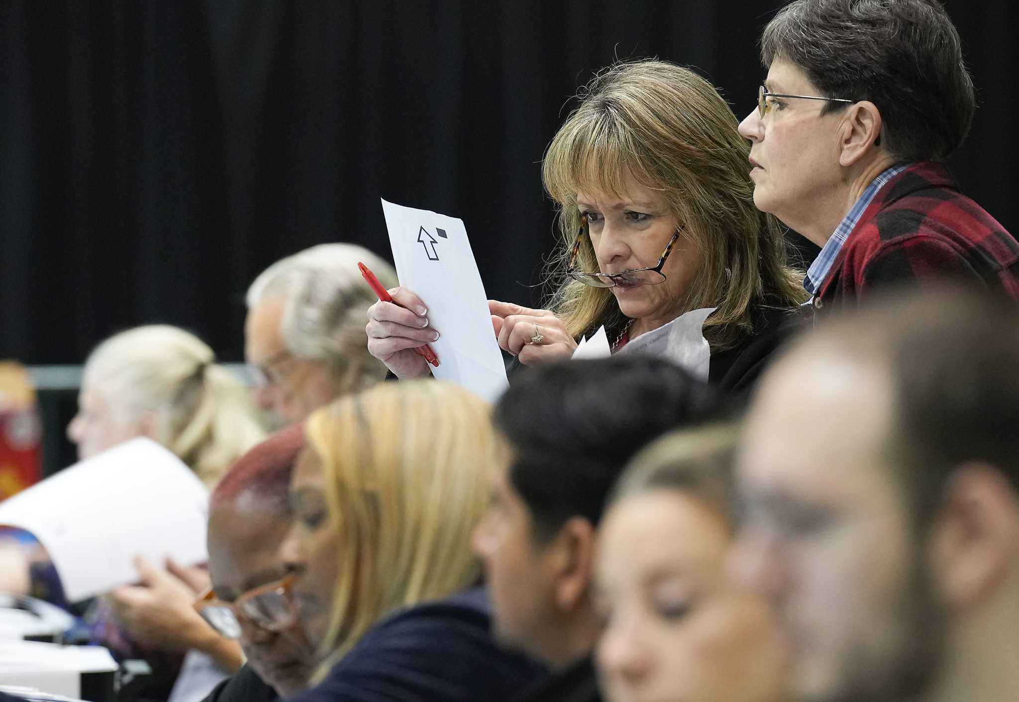 Abbott wins third term: 2022 Texas midterms