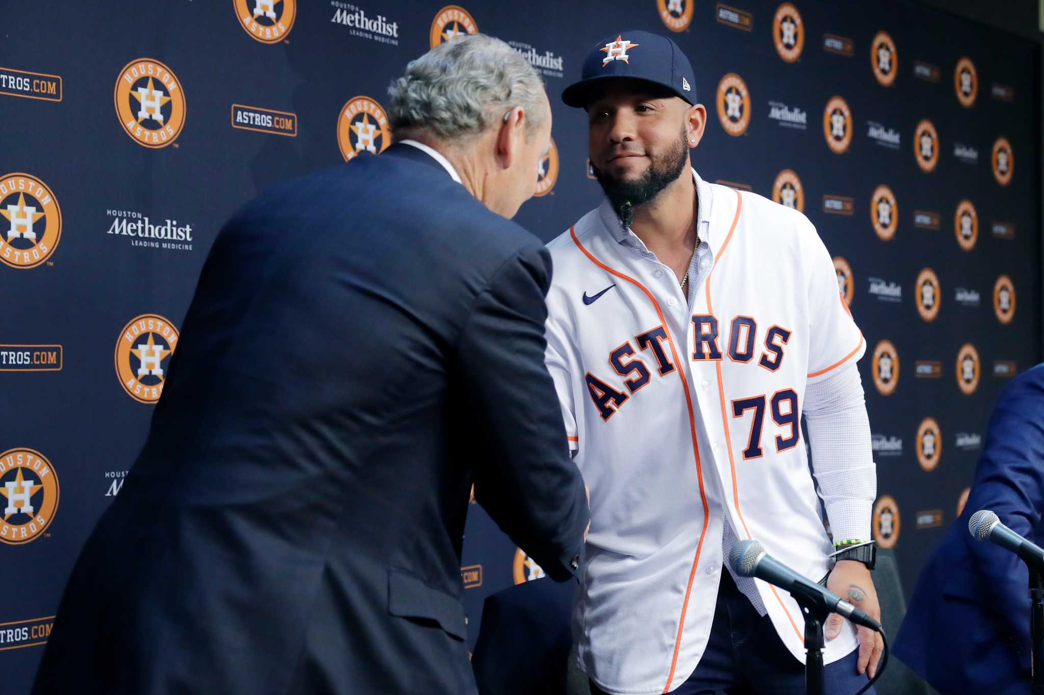 Houston Astros: Abreu signing shows Crane not resting on laurels