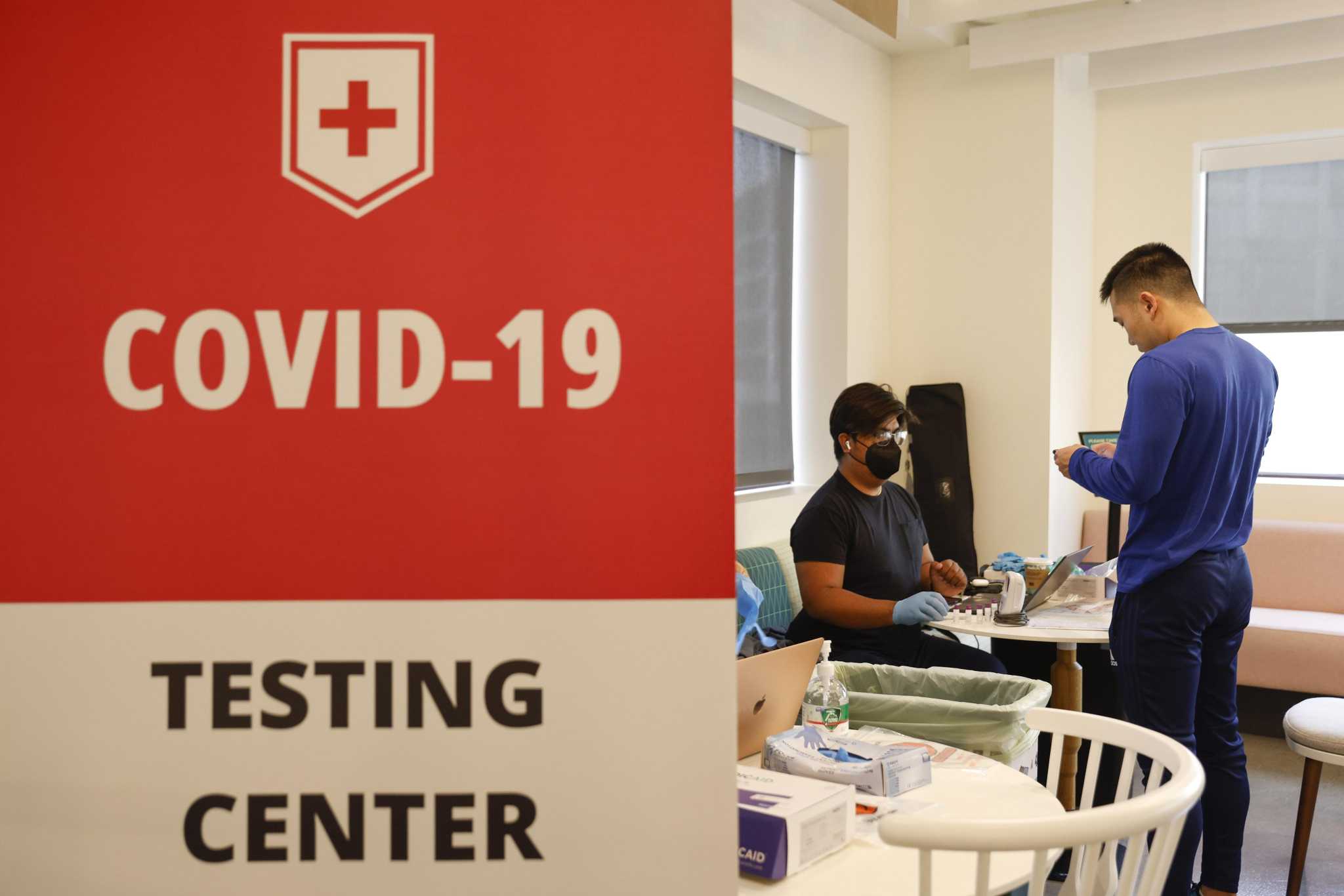 California COVID cases, hospitalizations rising at same rate as prior surges