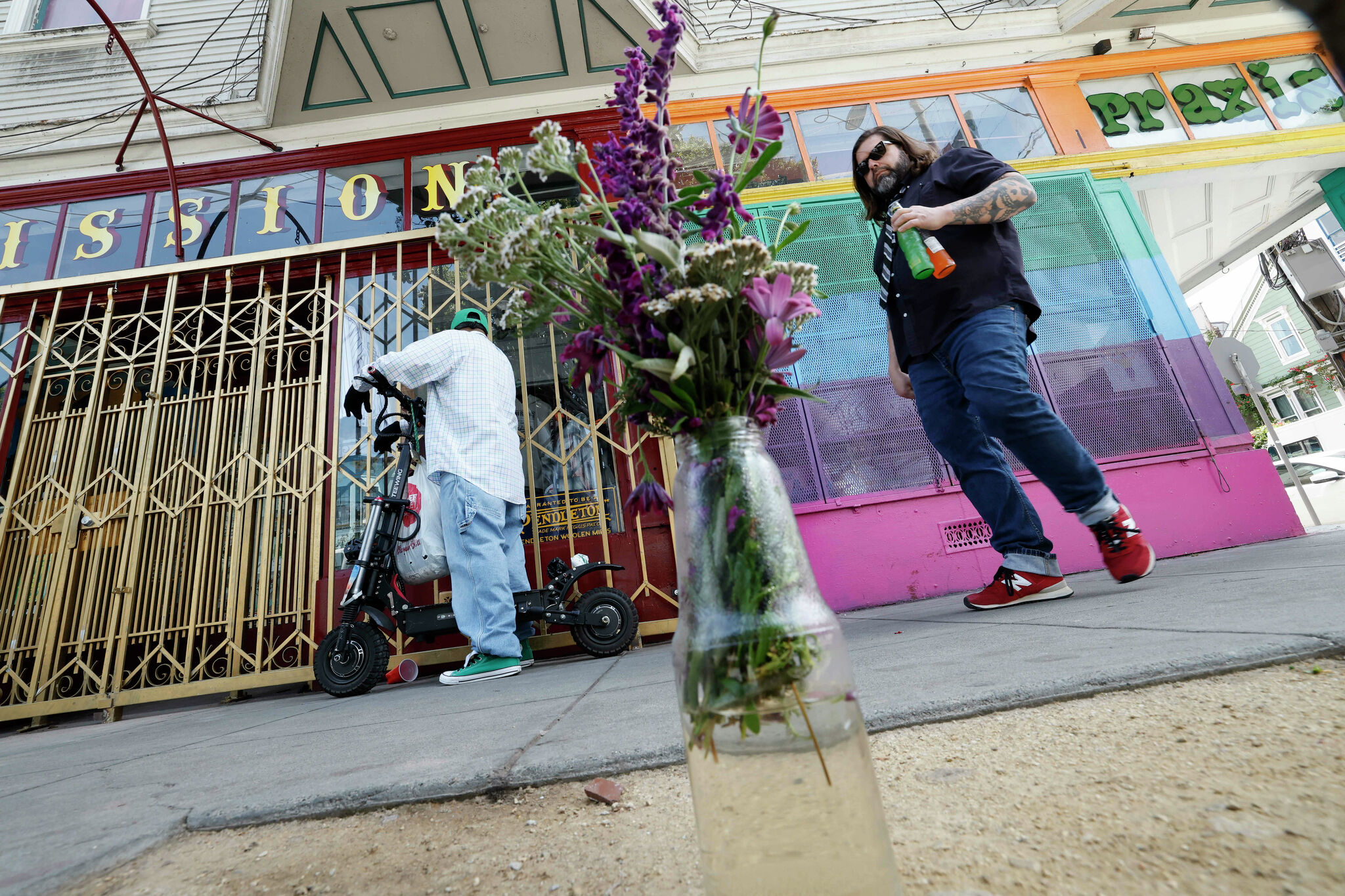 Neighbors describe chaos of mass shooting in S.F.’s Mission District