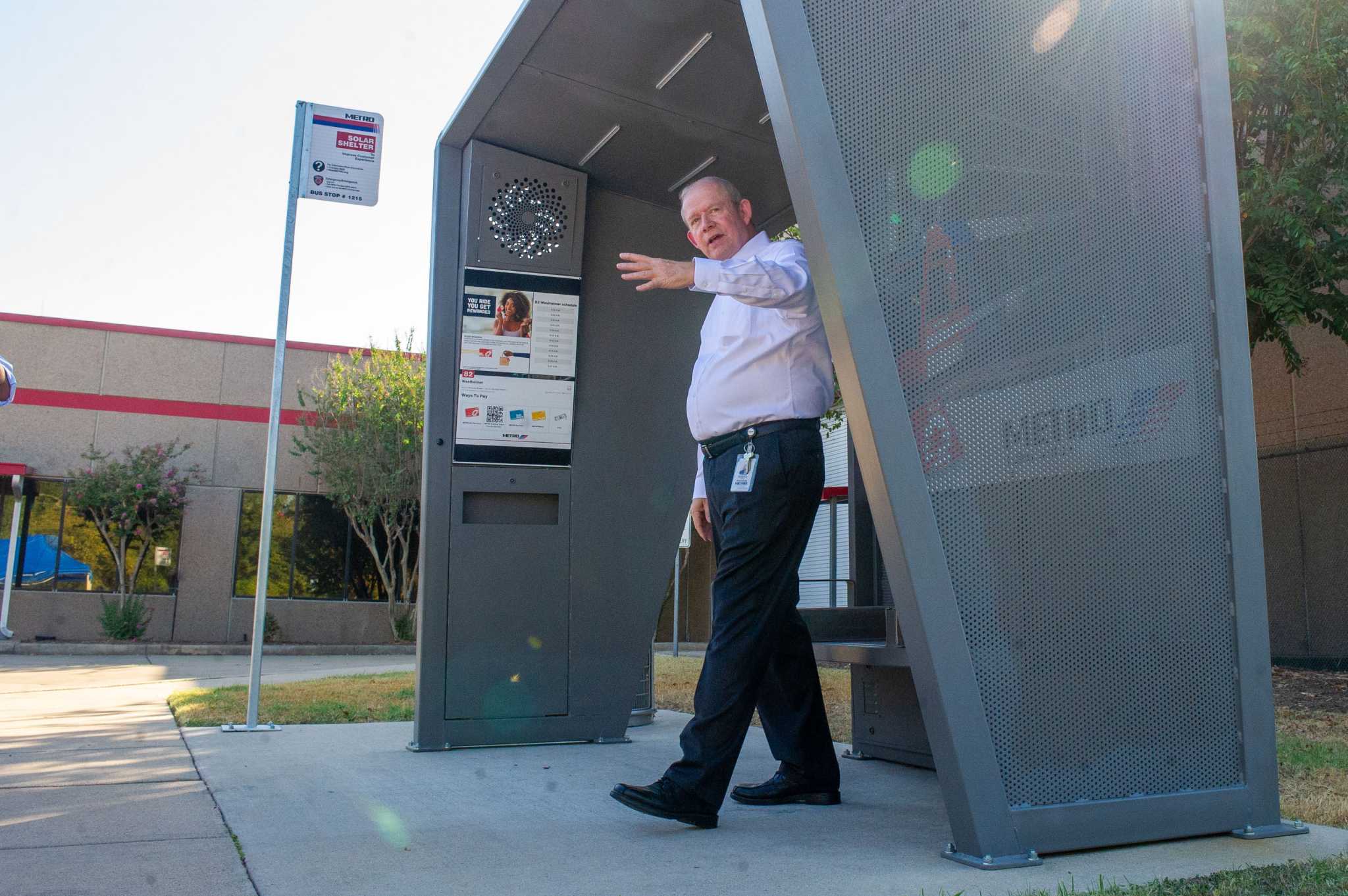 Metro testing solar-powered fans in future bus shelters