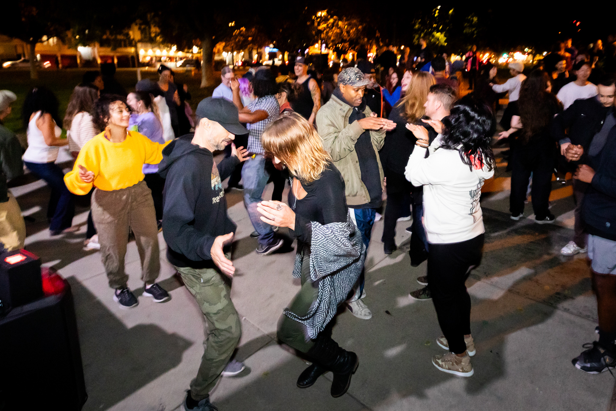 Residents rebel as Oakland tries to shut down a popular lakeside party