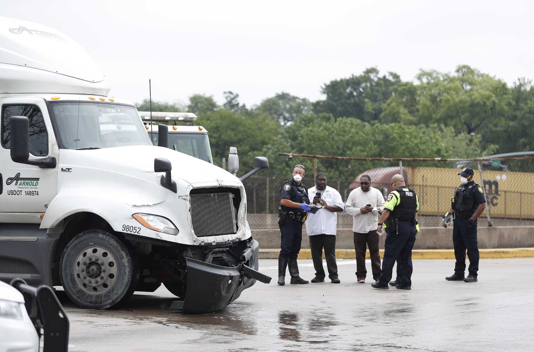 Mayor Whitmire says he hopes to combine Metro, Houston police officers