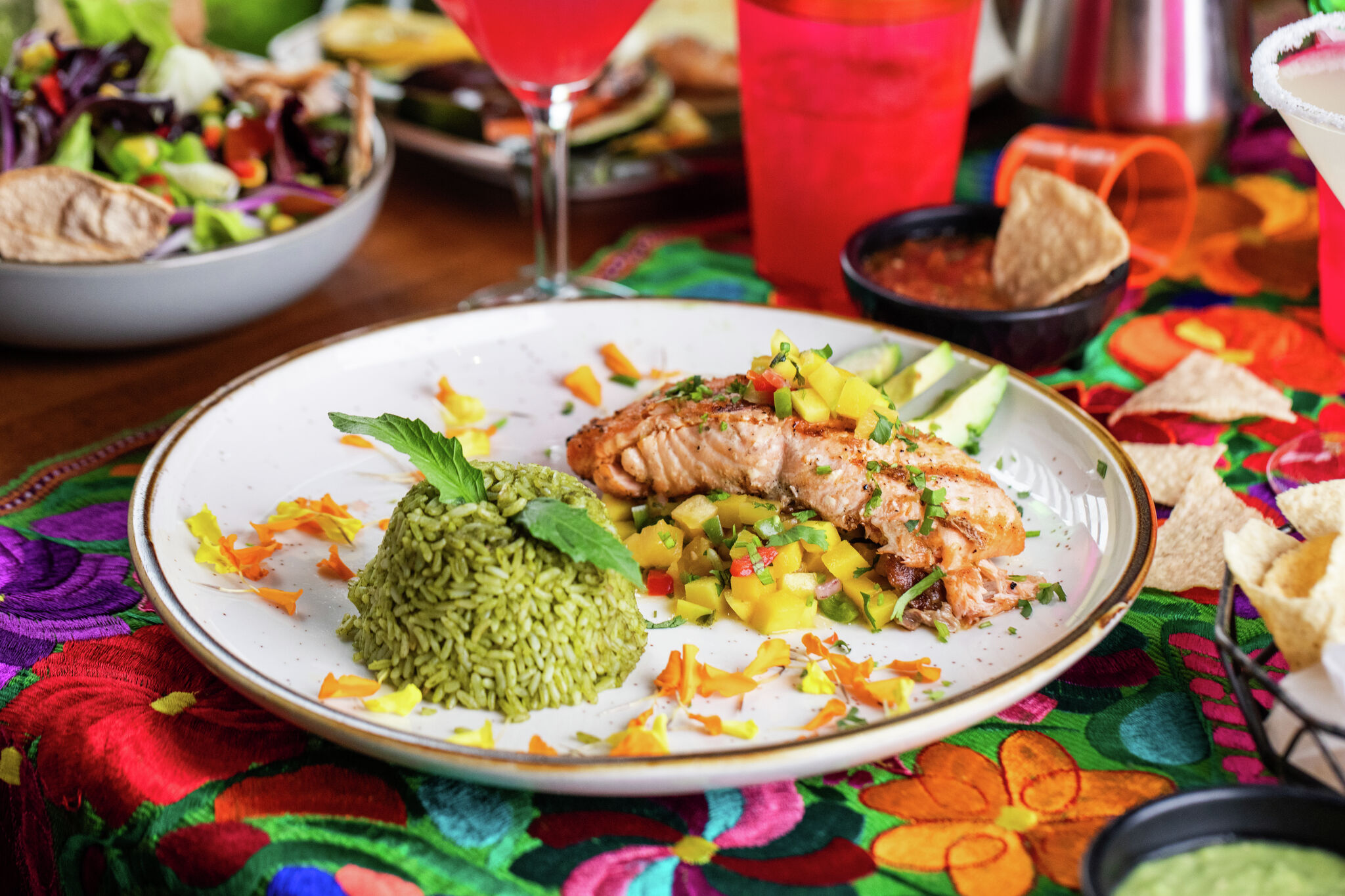 Houston restaurant pioneer to close longtime location