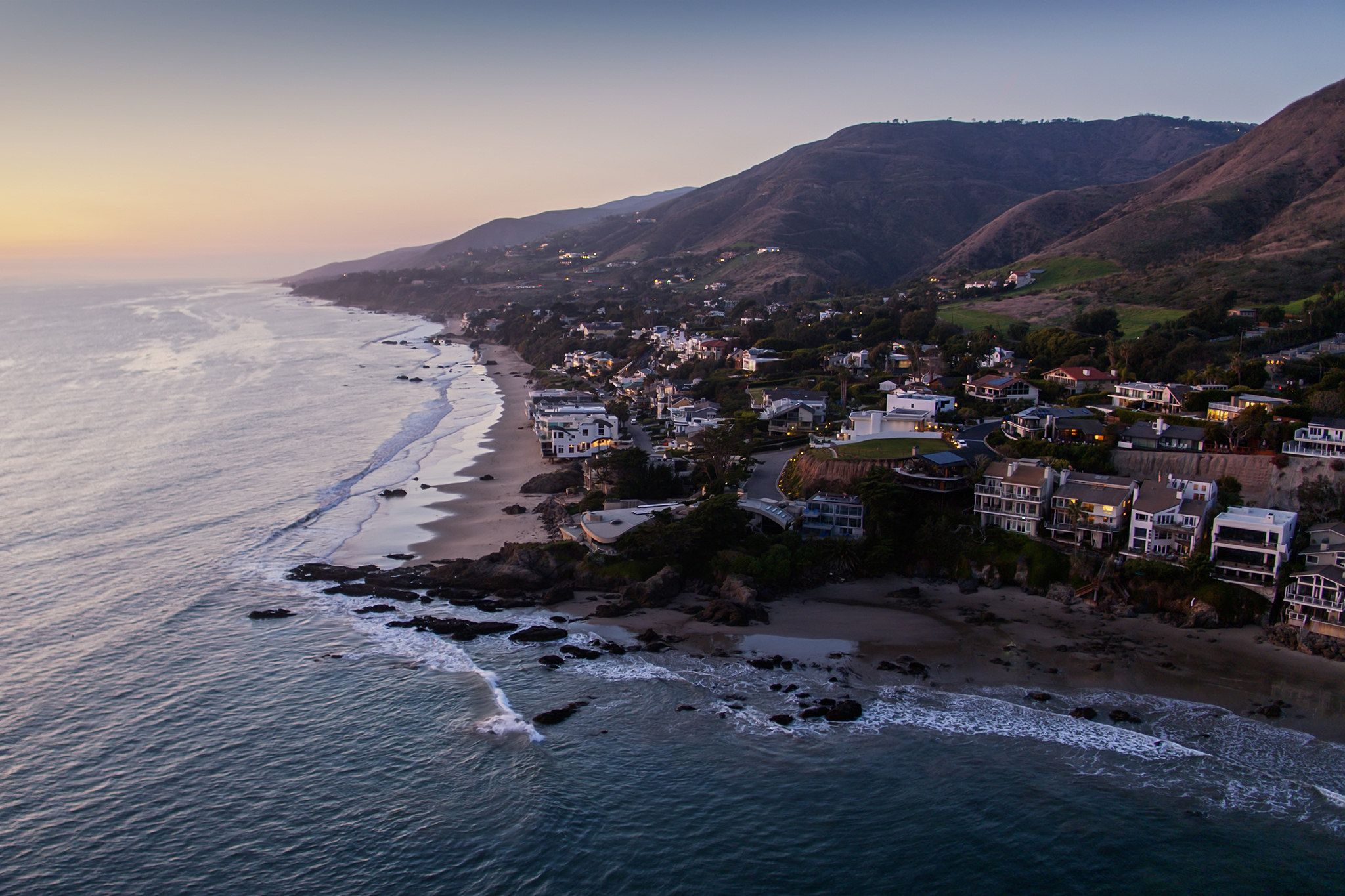 Fake 'private property' signs spring up on wealthy Calif. city's beach