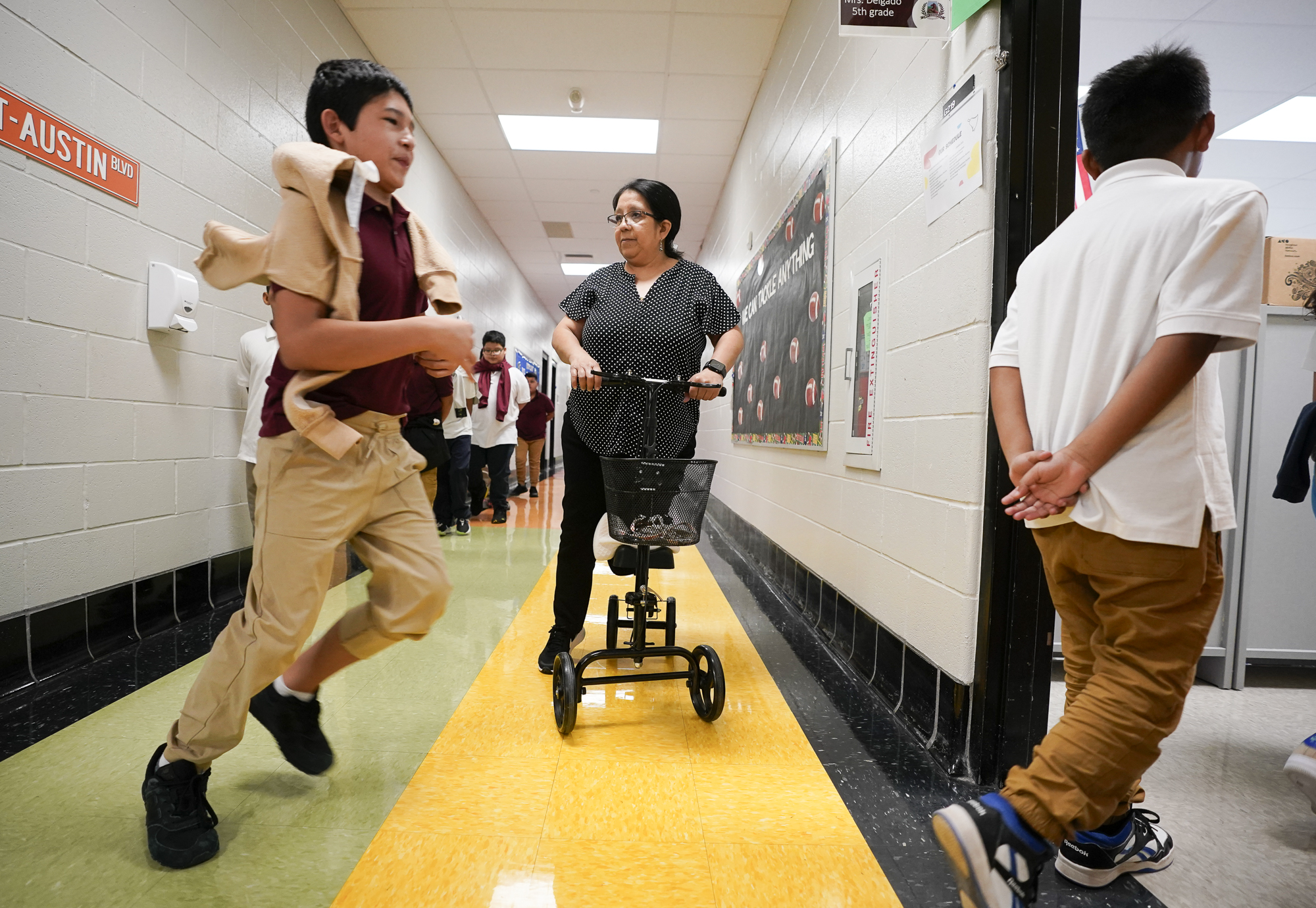 San Antonio schools battle for more teachers. Are they winning?