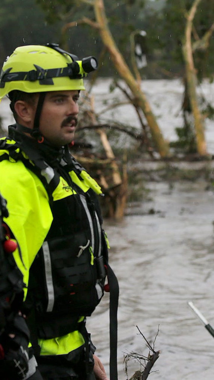 Camp Mystic director Dick Eastland dies while trying to save girls from Texas floods