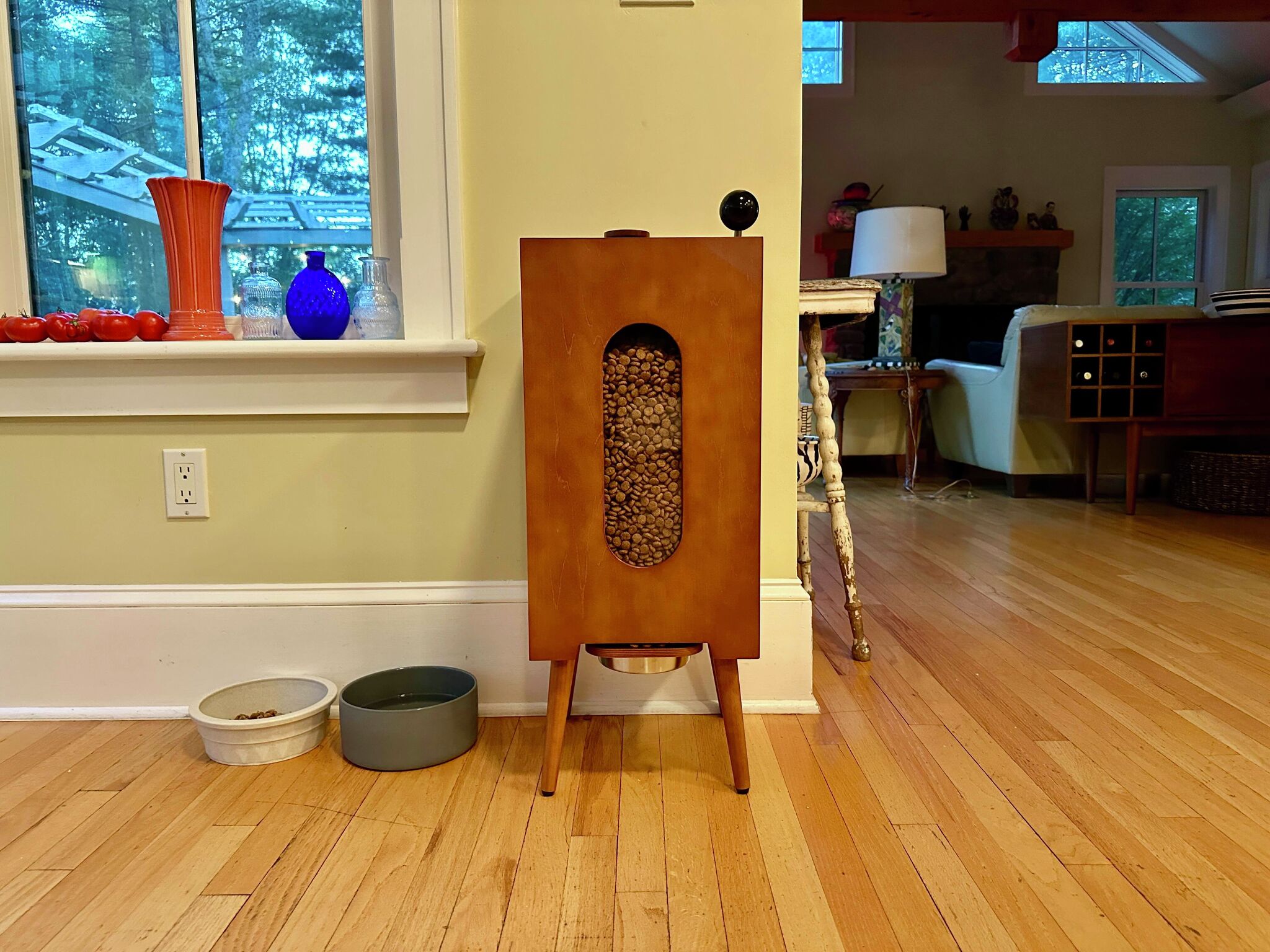 Spoil your dog with chic doggie furniture