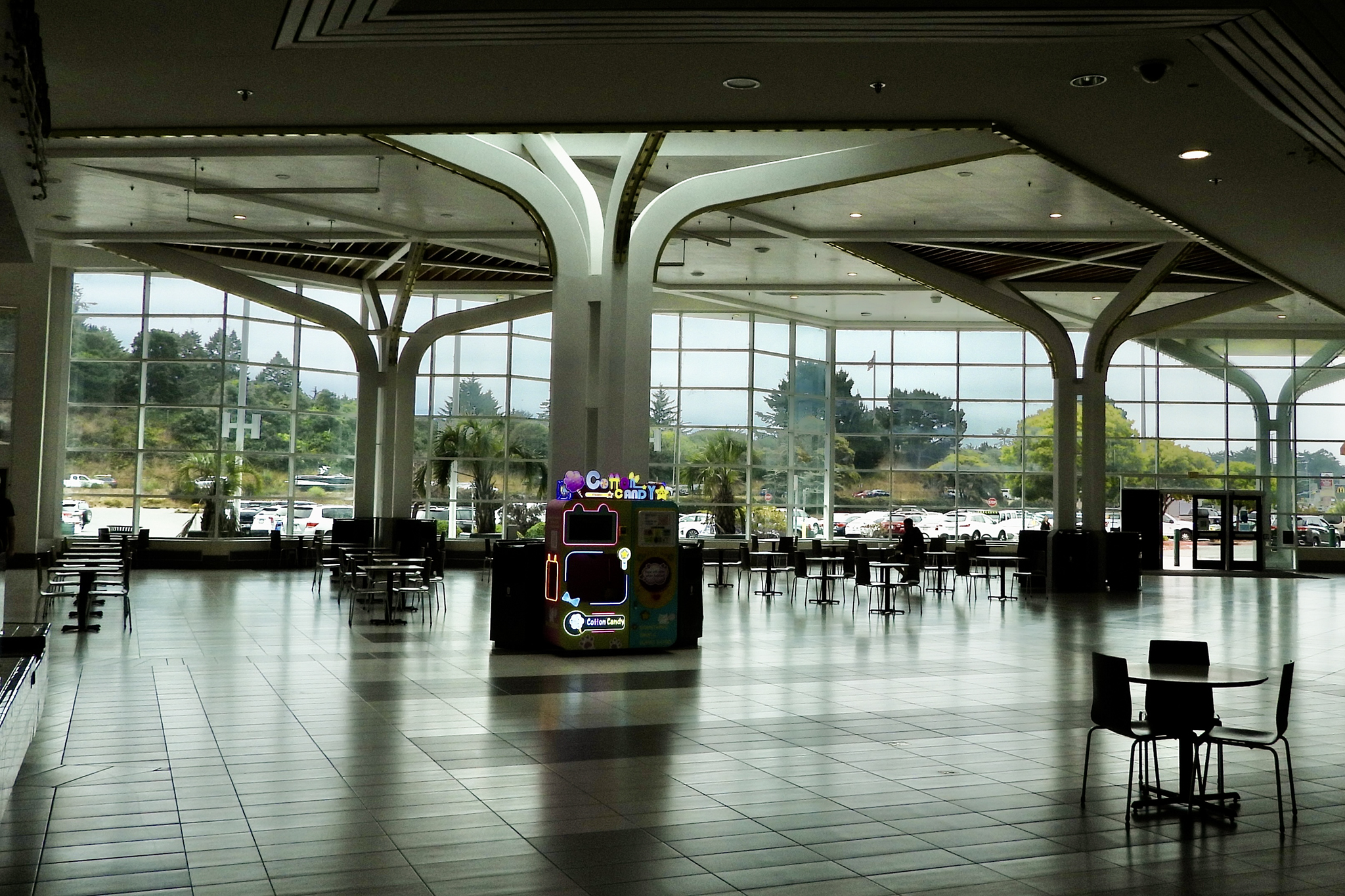 A dying Northern Calif. mall tells the story of a region in decline
