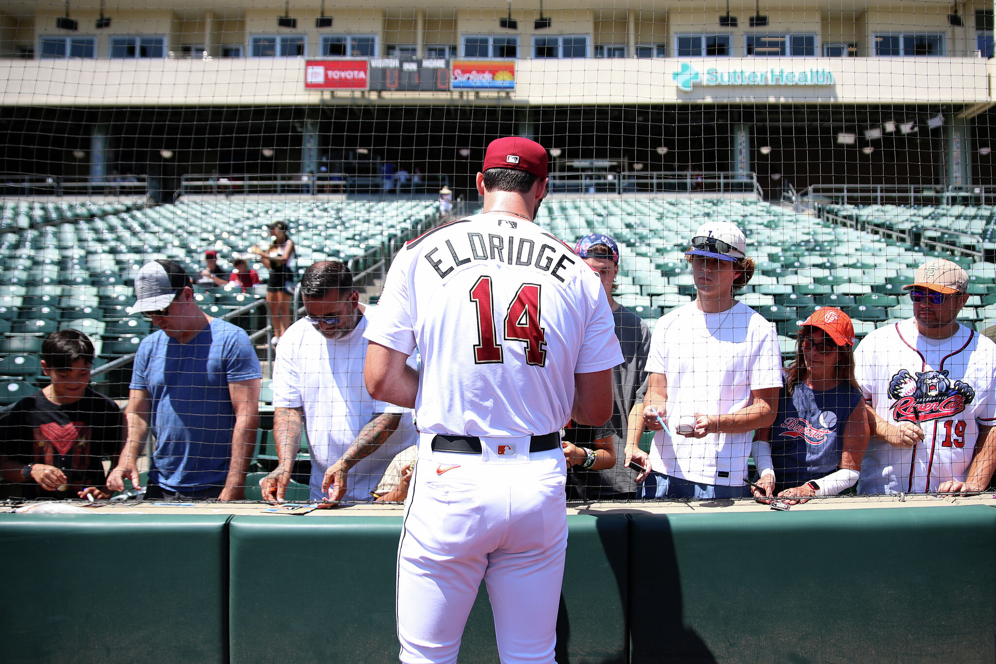A's pitiful attendance now hurting Sacramento's other baseball team