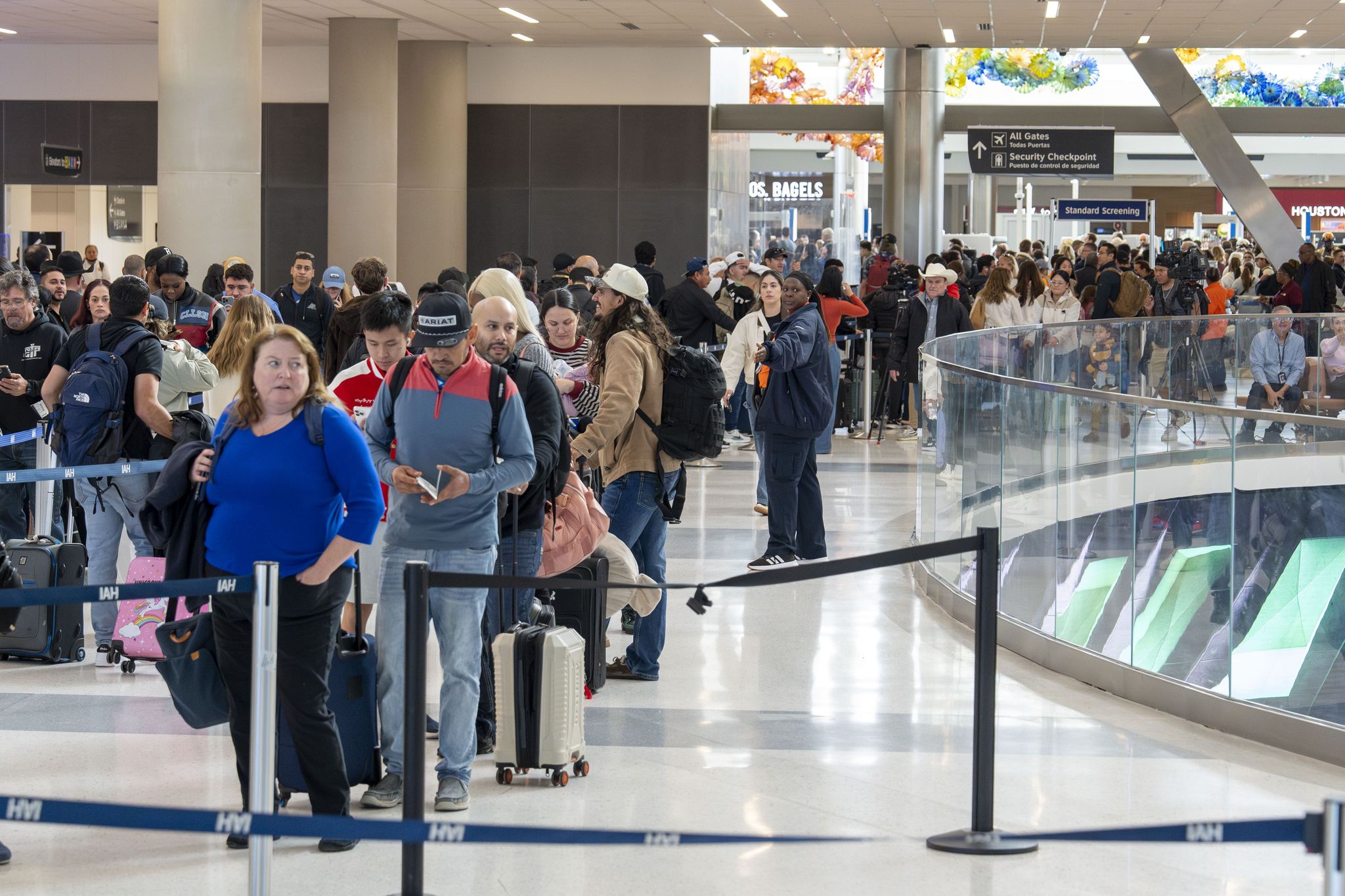 IAH TSA delays: What to know if you're flying out of Houston airports