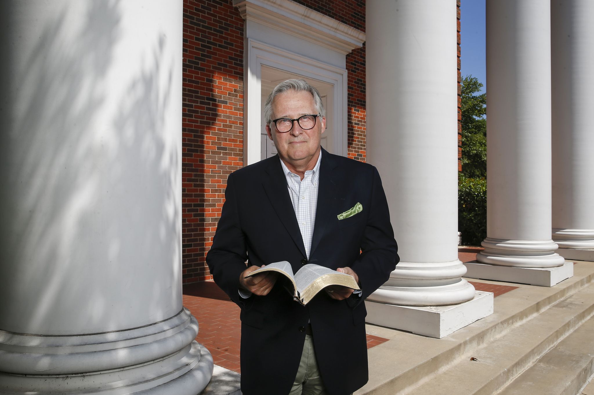 Wilshire Baptist senior pastor George Mason announces retirement