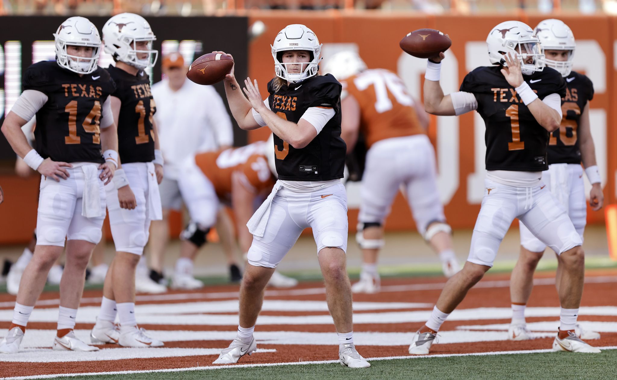 Quinn Ewers announced as starting QB for Texas Longhorns