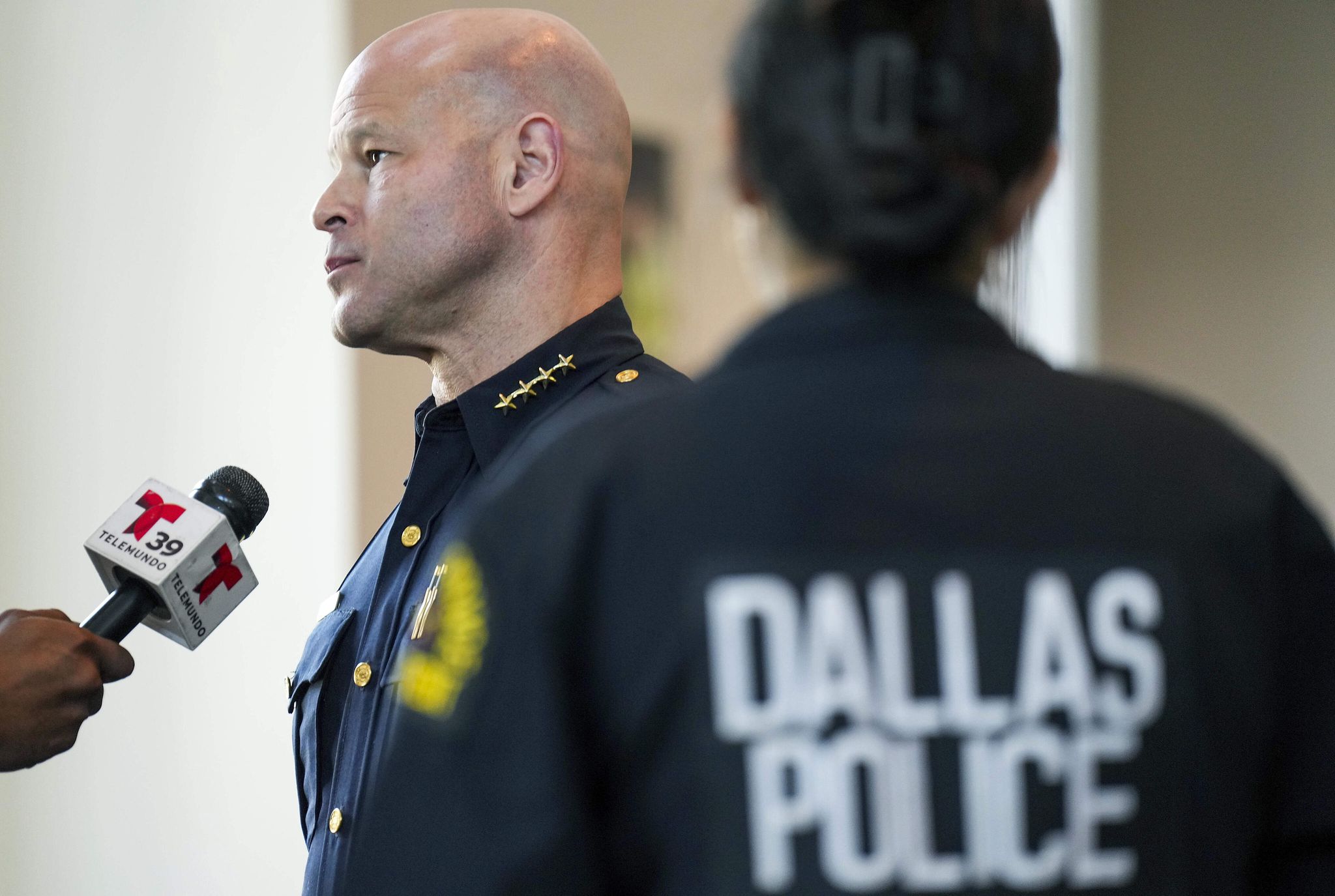 Dallas interim city manager: City wants to keep Chief Eddie García